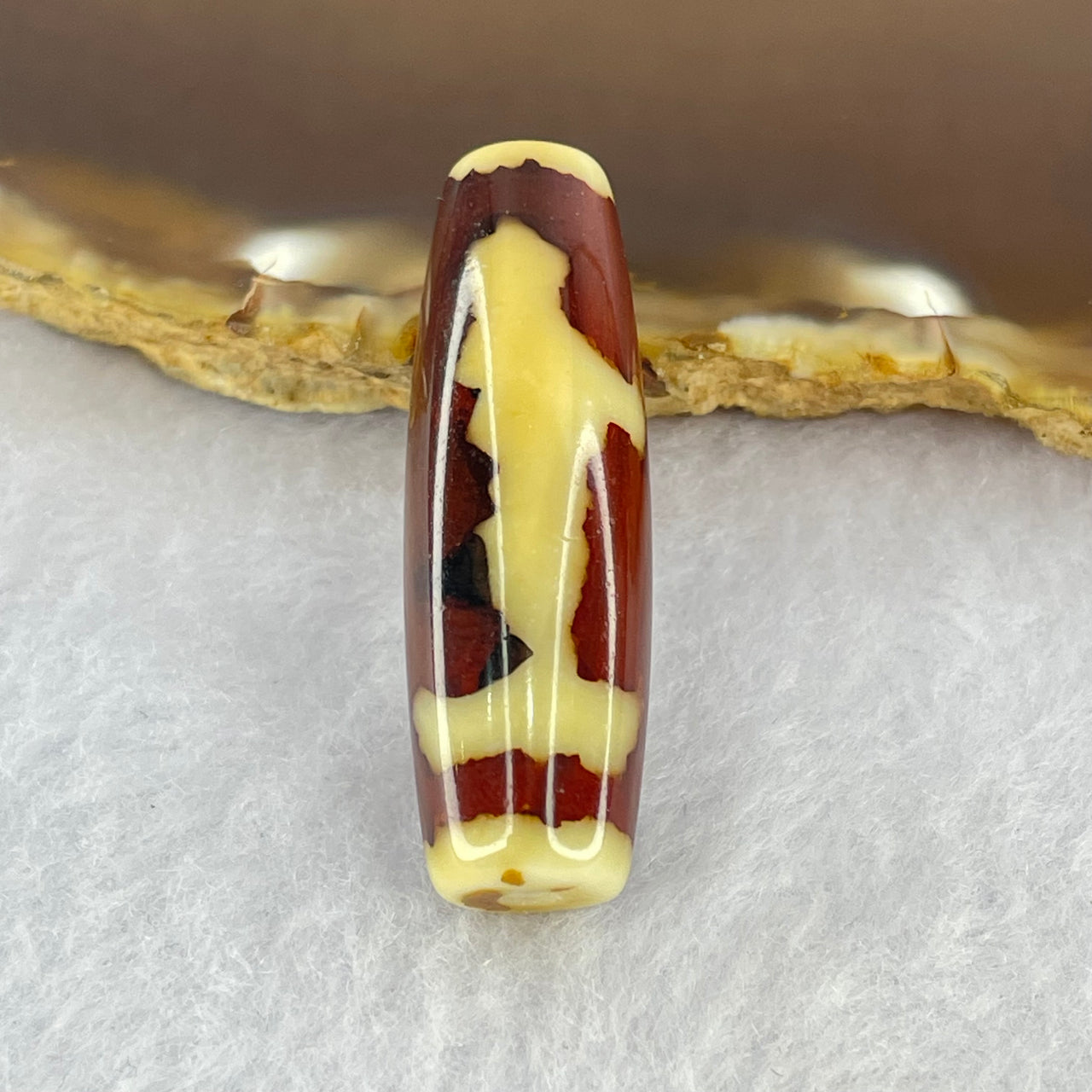 Natural Powerful Tibetan Old Oily Agate Guan Yin Dzi Bead Heavenly Master (Tian Zhu) 观音天珠 8.51g 37.7 by 11.9mm - Huangs Jadeite and Jewelry Pte Ltd