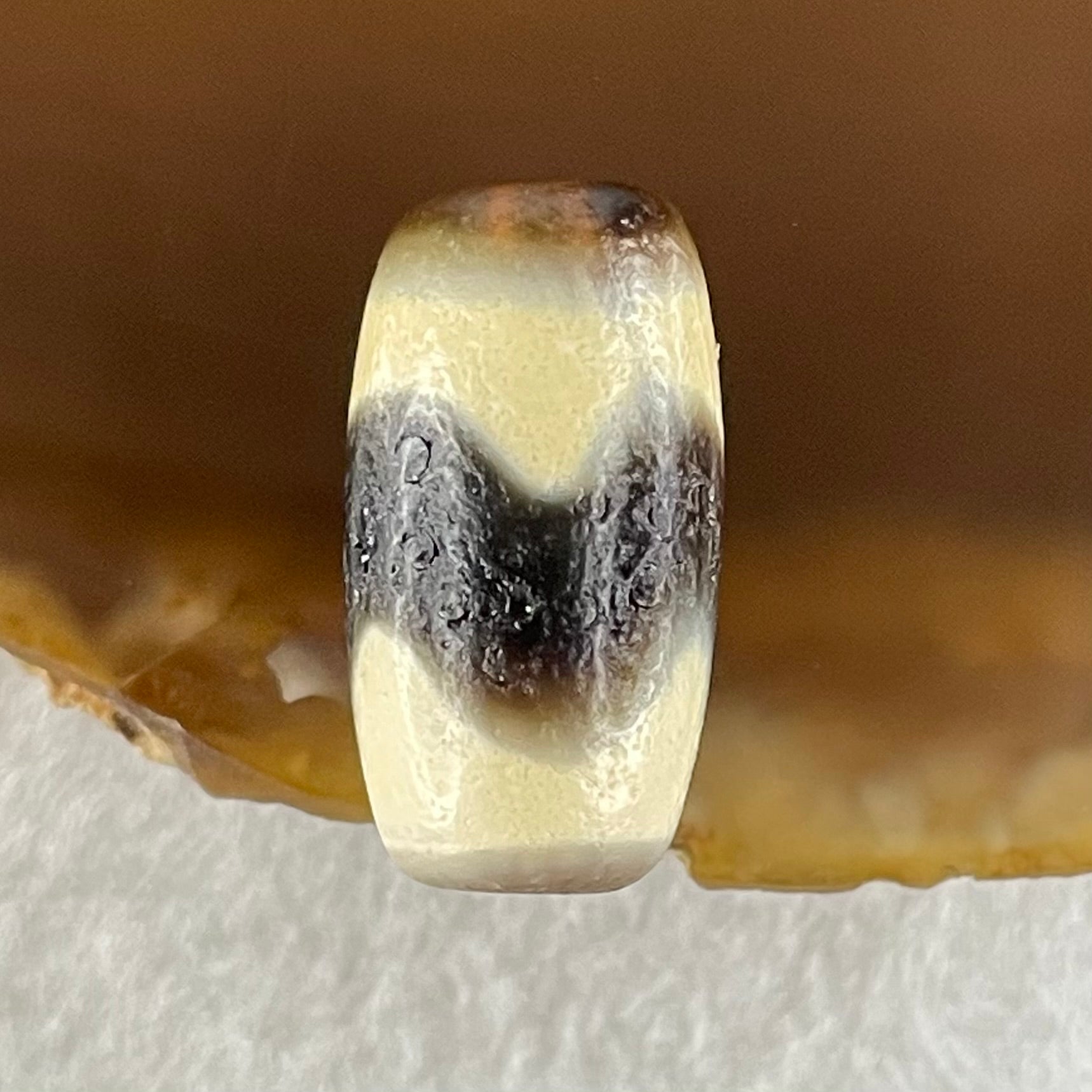 Natural Powerful Tibetan Old Oily Agate Tiger Tooth Daluo Dzi Bead Heavenly Master (Tian Zhu) 虎呀天诛 3.25g 10.2 by 10.5mm - Huangs Jadeite and Jewelry Pte Ltd