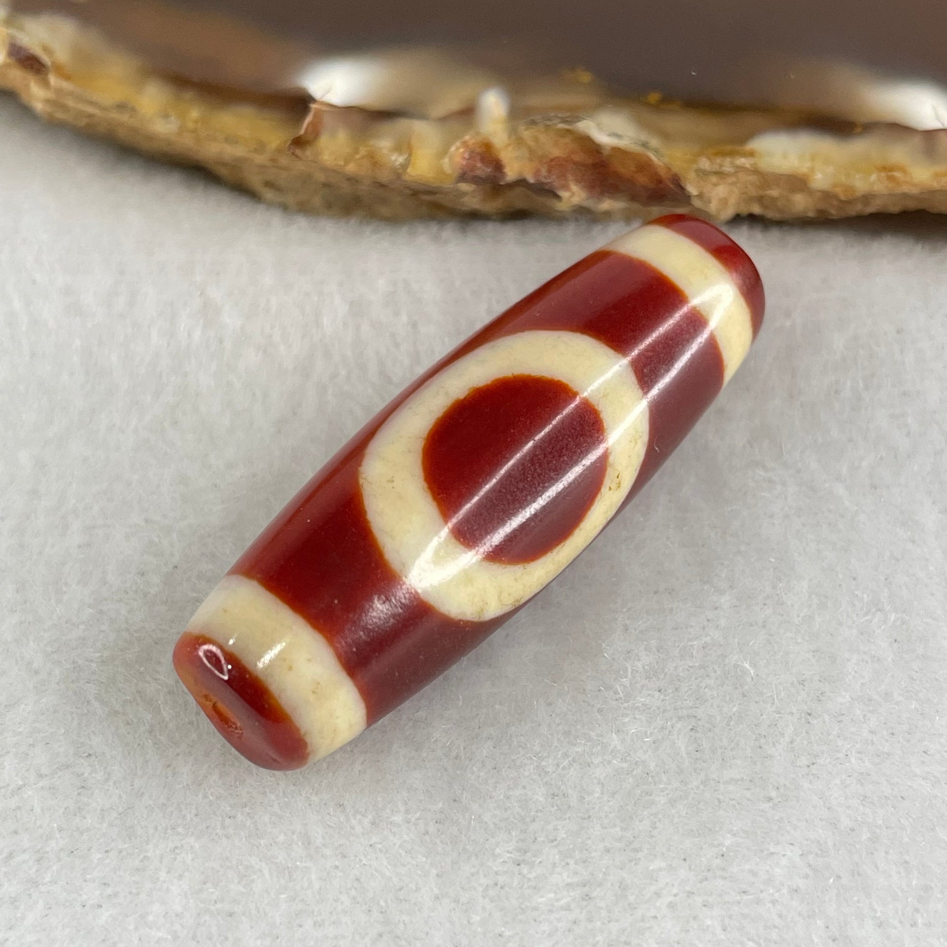 Natural Powerful Tibetan Old Oily Red White Agate One Eye Gold Metal Element Dzi Bead Heavenly Master (Tian Zhu) 一眼金天珠 8.81g 37.5 by 12.4mm - Huangs Jadeite and Jewelry Pte Ltd