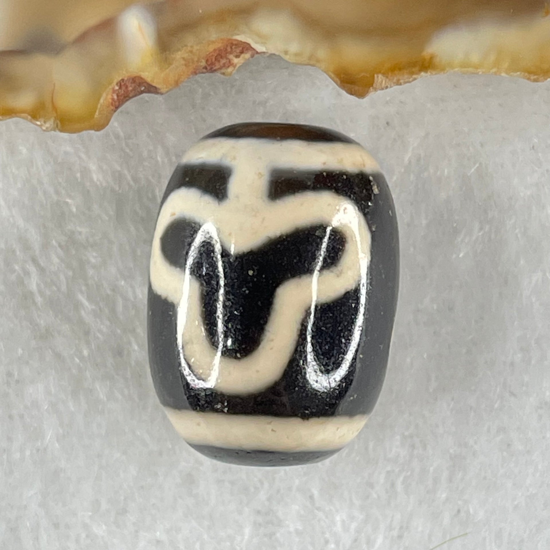 Natural Powerful Tibetan Old Oily Agate Double Bodhi Tree Dzi Bead Heavenly Master (Tian Zhu) 菩提树天珠 4.35g 17.4 by 12.9mm - Huangs Jadeite and Jewelry Pte Ltd
