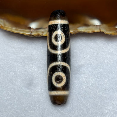 Natural Powerful Tibetan Old Oily Agate 3 Eyes Dzi Bead Heavenly Master (Tian Zhu) 三眼天诛 11.18g 48.0 by 12.3mm - Huangs Jadeite and Jewelry Pte Ltd