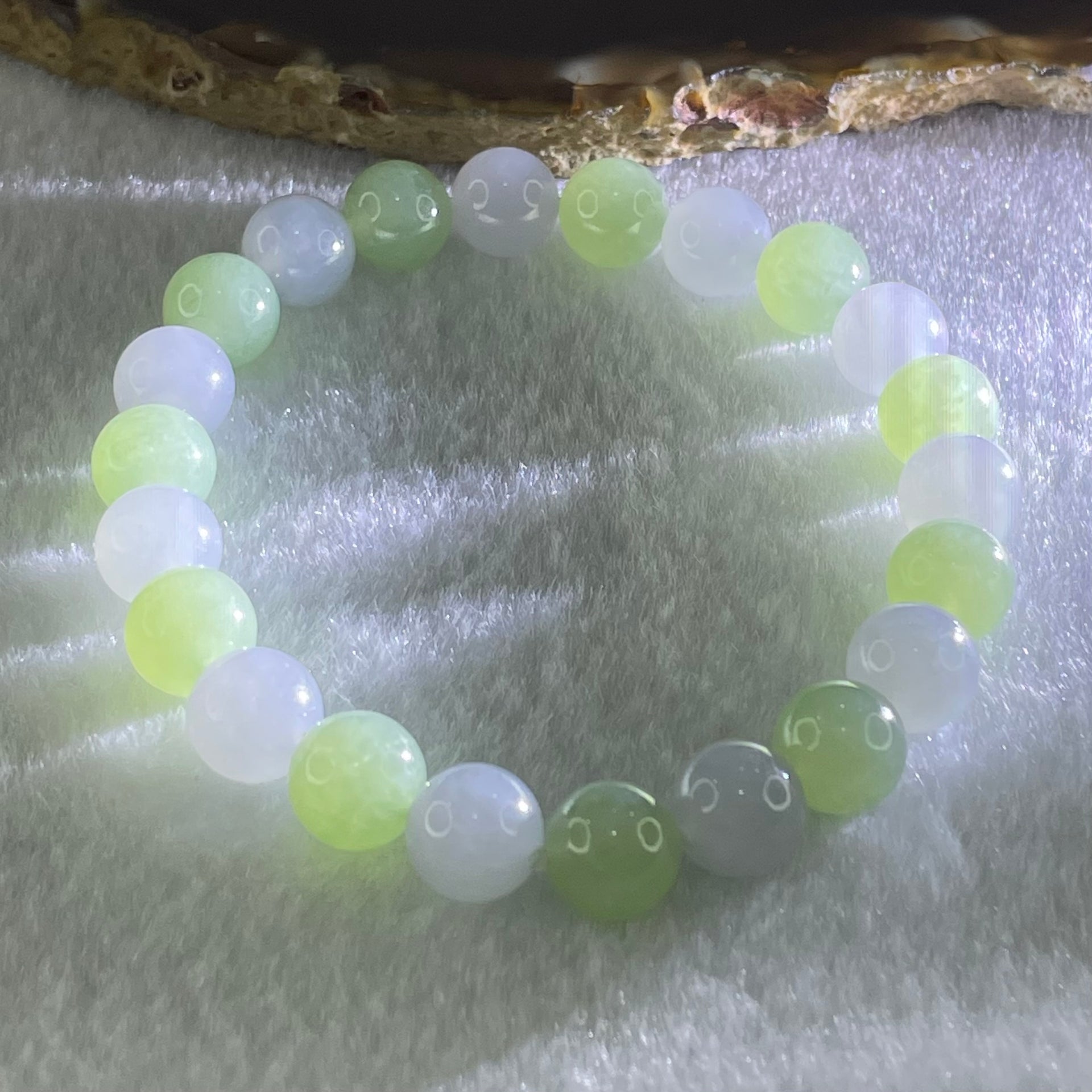 Type A Green and Lavender Jadeite Beads Bracelet 27.26g 16.5cm 9.0mm 22 Beads - Huangs Jadeite and Jewelry Pte Ltd