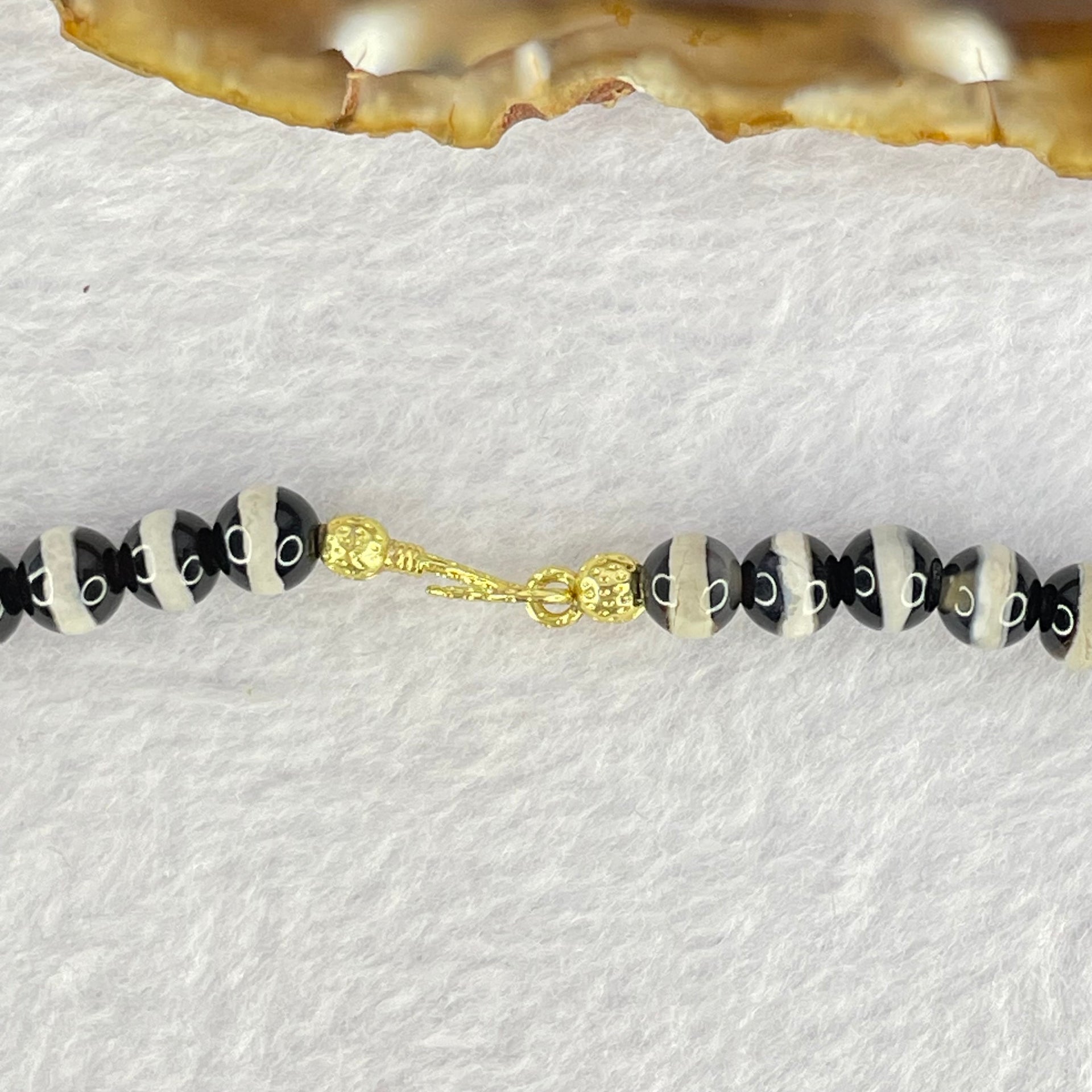 Natural Powerful Tibetan Old Oily Agate Mix Dzi Beads Bracelet (Tian Zhu) 30.36g 10.5mm 10 Beads 6.3mm 50 Beads - Huangs Jadeite and Jewelry Pte Ltd