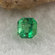 Natural Colombia Vivid Green Emerald (Beryl) Cut-Cornered Rectangular Step cut 0.42ct 4.5 by 4.2 by 3.4mm - Huangs Jadeite and Jewelry Pte Ltd