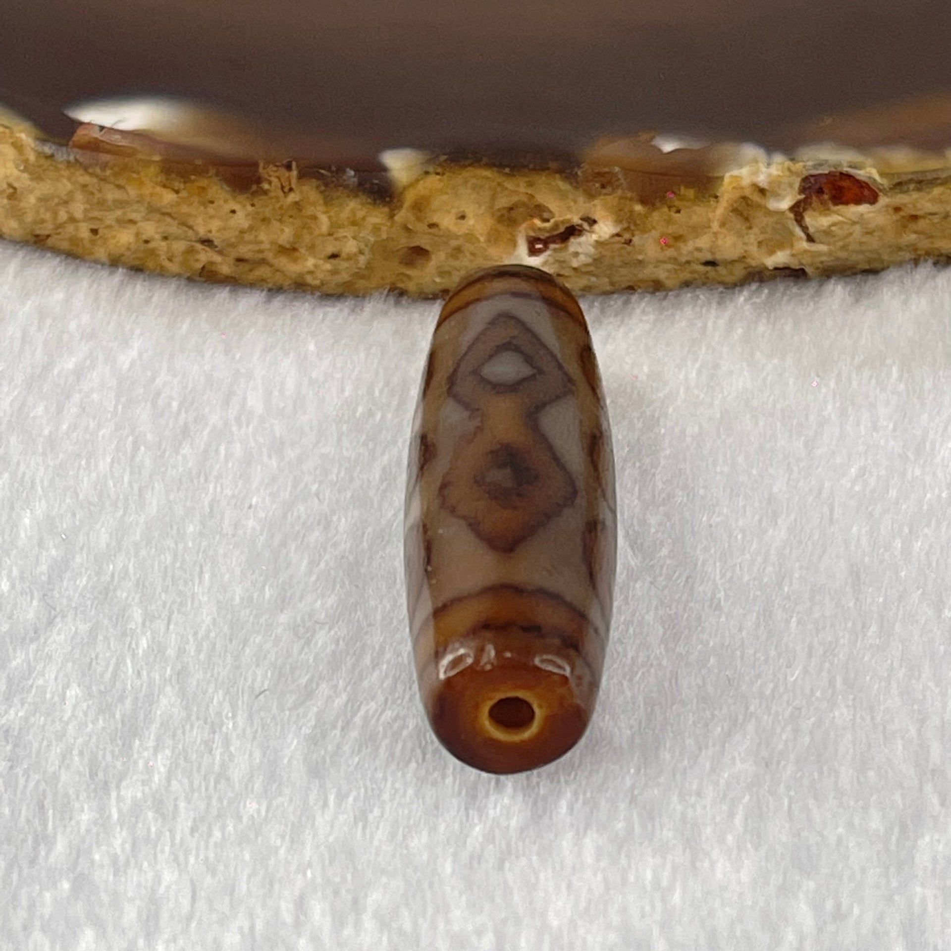 Natural Powerful Tibetan Old Oily Agate 6 Eye with 4 Eye Vajra Dzi Bead Heavenly Master (Tian Zhu) 六眼加四眼金刚杵天诛 8.10g 39.1 by 11.3mm - Huangs Jadeite and Jewelry Pte Ltd