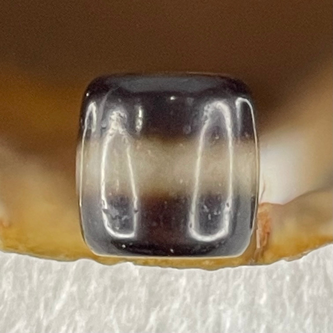 Natural Powerful Tibetan Old Oily Agate 1 Lines Dzi Bead Heavenly Master (Tian Zhu) 1.91g 10.2 by 10.3mm - Huangs Jadeite and Jewelry Pte Ltd