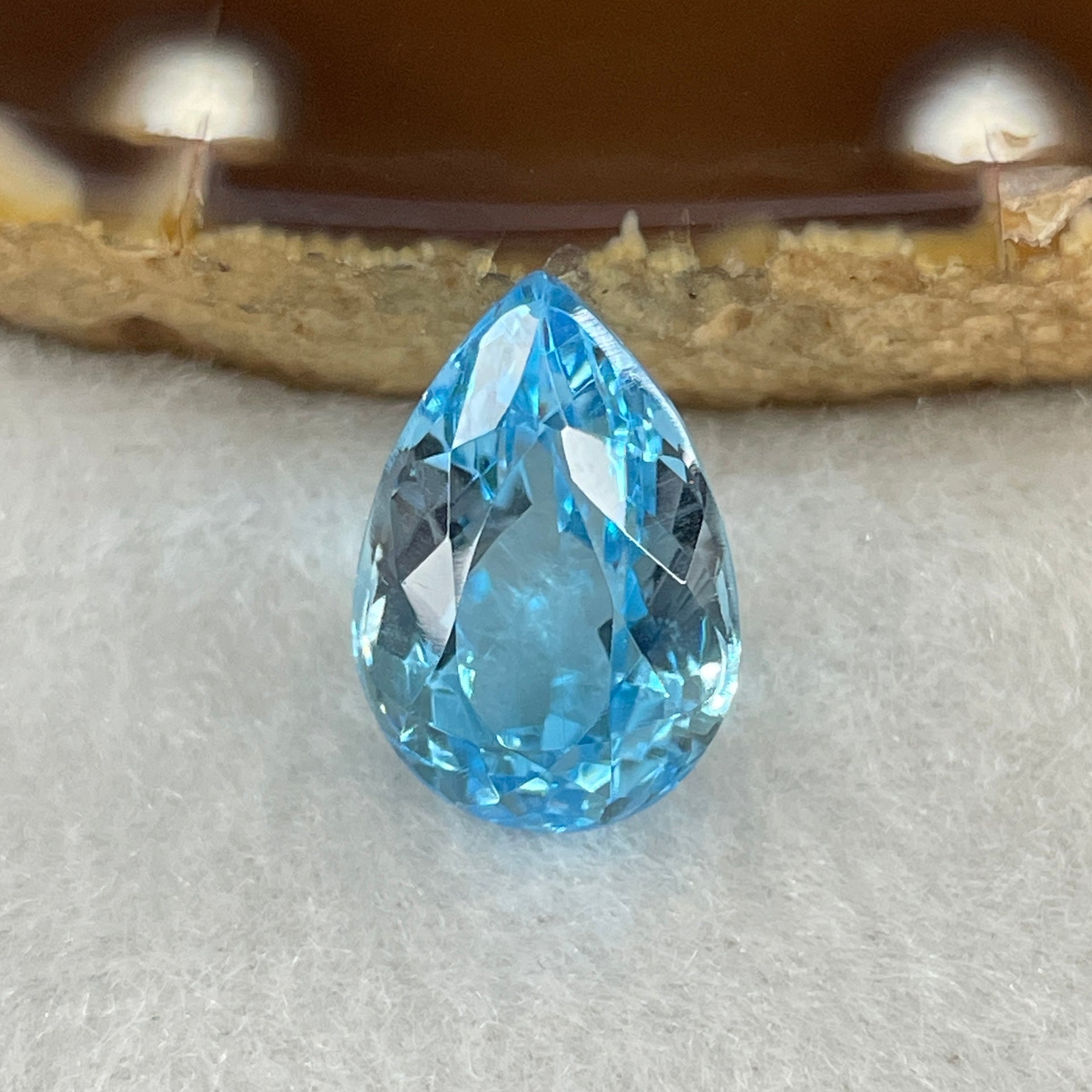 Natural Sky Blue Topaz Teardrop Shape 9.50ct 15.0 by 10.0 by 8.2mm - Huangs Jadeite and Jewelry Pte Ltd