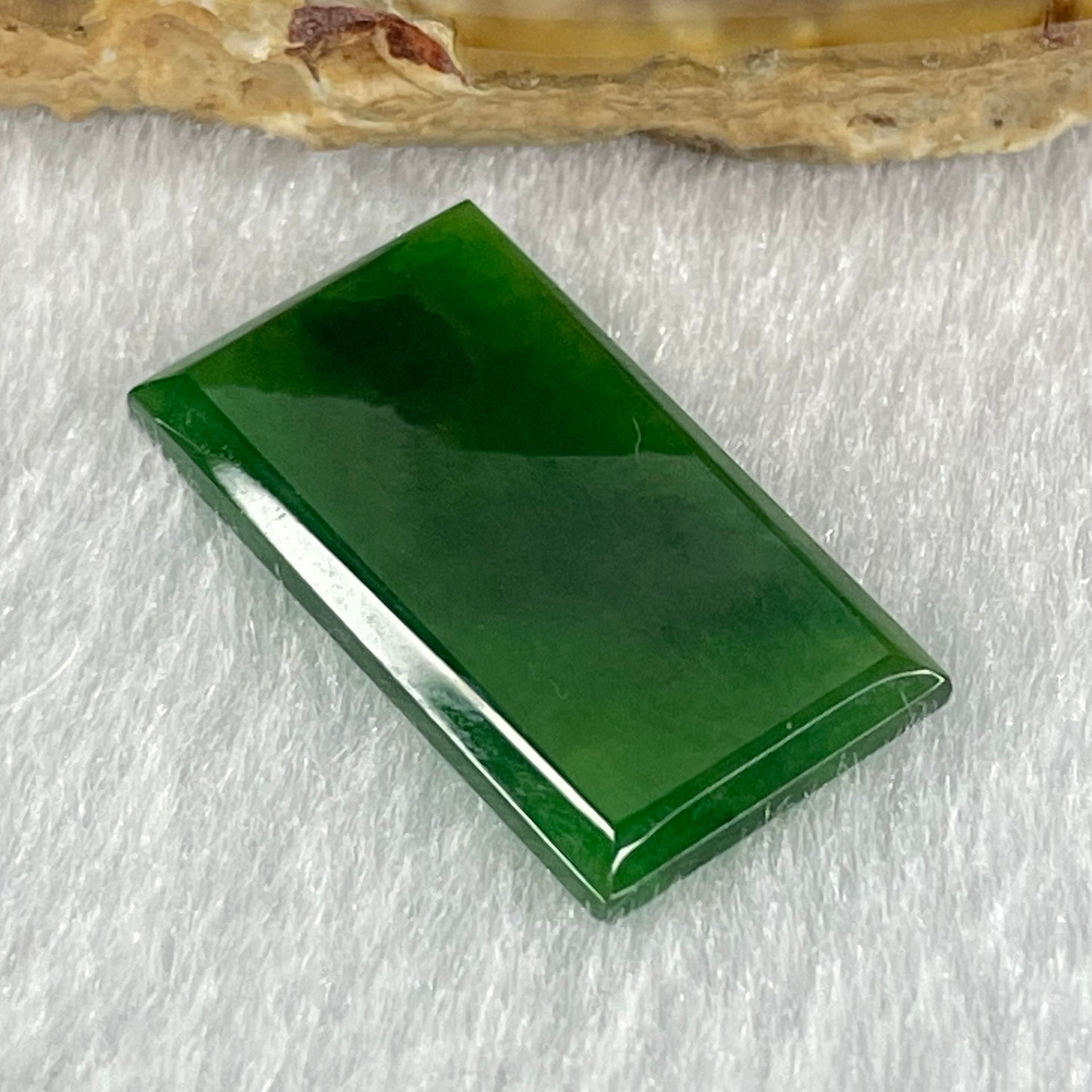 Rare Good Grade Type A Old Mine Spicy Green Jadeite Rectangle Wu Shi Pai Stone Setting 1.44g 20.1 by 11.2 by 2.2mm - Huangs Jadeite and Jewelry Pte Ltd