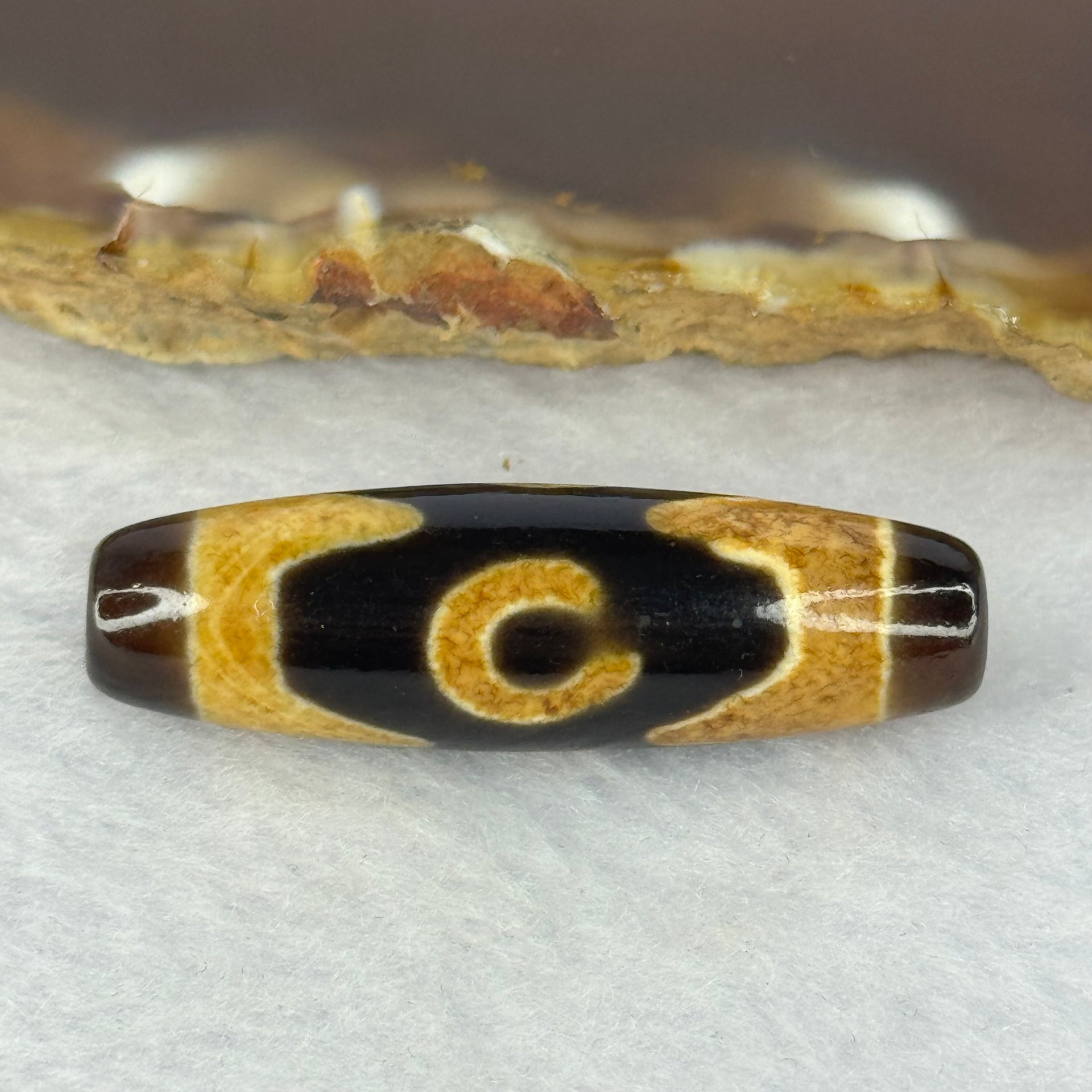 Natural Powerful Tibetan Old Oily Agate 3 Eyes Dzi Bead Heavenly Master (Tian Zhu) 三眼天诛 7.02g 37.7 by 11.3mm - Huangs Jadeite and Jewelry Pte Ltd