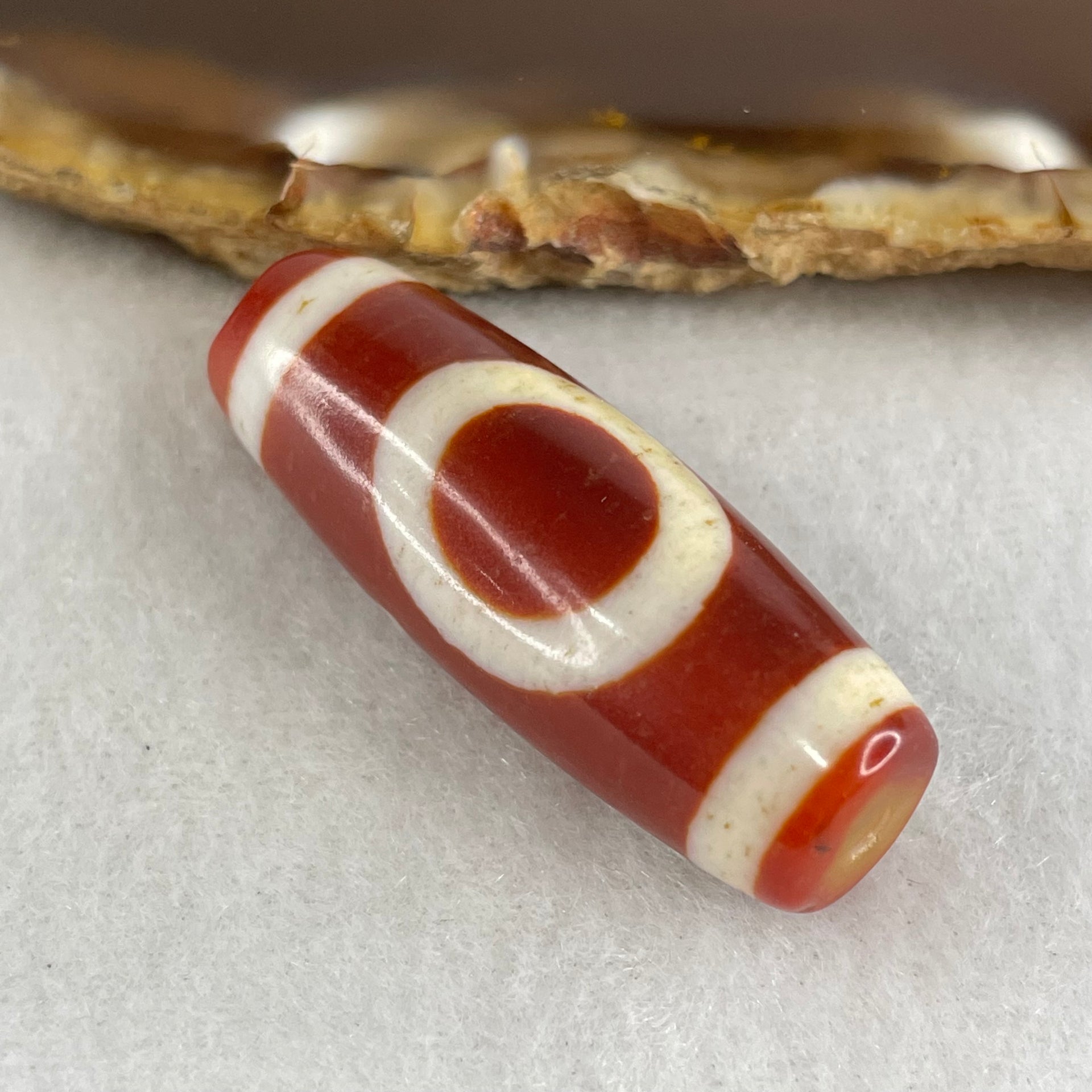 Natural Powerful Tibetan Old Oily Red White Agate One Eye Gold Metal Element Dzi Bead Heavenly Master (Tian Zhu) 一眼金天珠 11.08g 37.6 by 13.6mm - Huangs Jadeite and Jewelry Pte Ltd