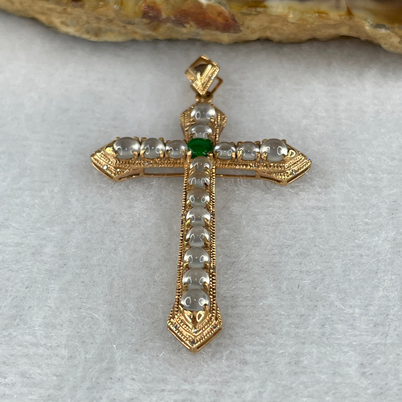 Type A Burmese Jade Jadeite 18k Rose Gold Cross 2.82g 45.9 by 27.8 by 4.6mm - Huangs Jadeite and Jewelry Pte Ltd