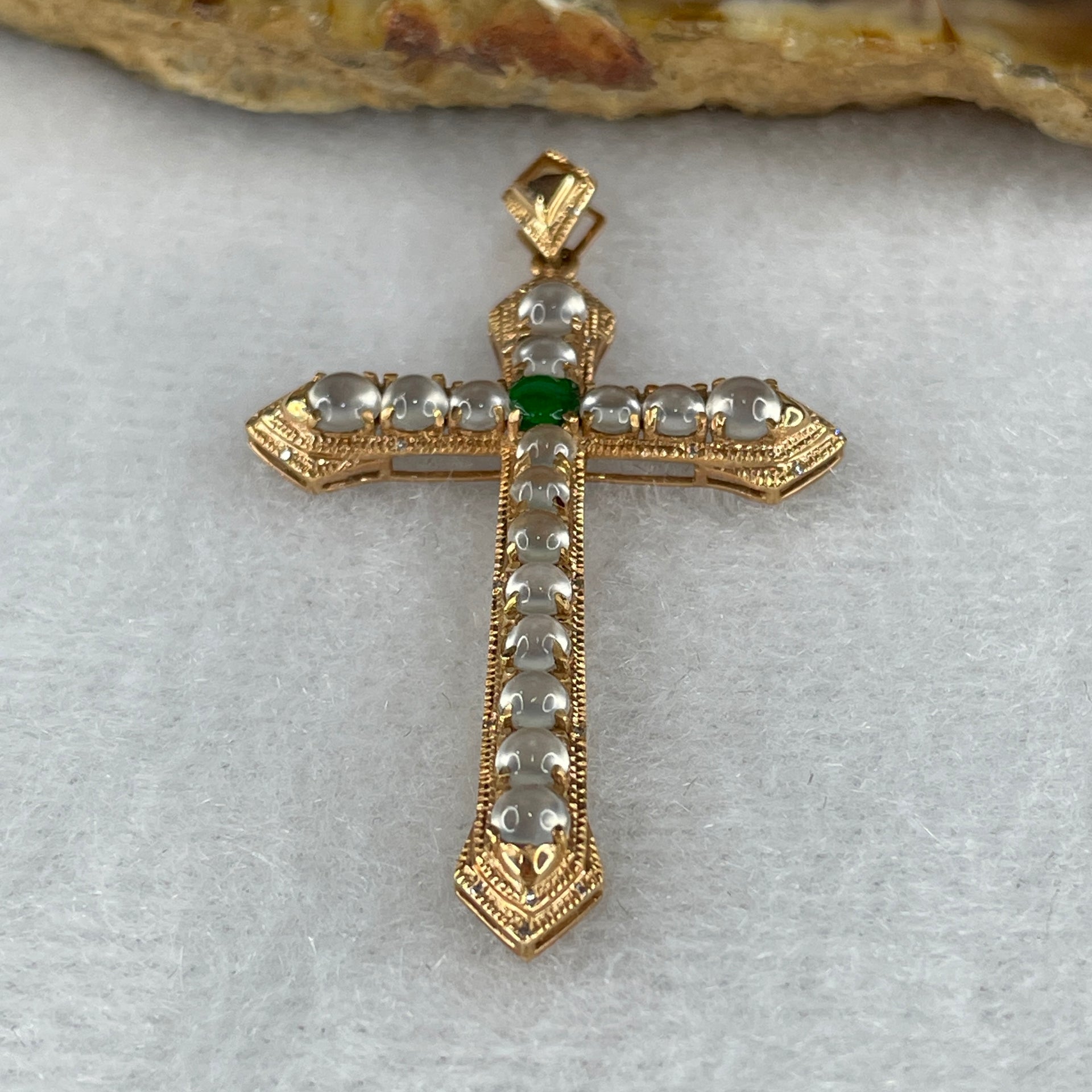 Type A Burmese Jade Jadeite 18k Rose Gold Cross 2.82g 45.9 by 27.8 by 4.6mm - Huangs Jadeite and Jewelry Pte Ltd