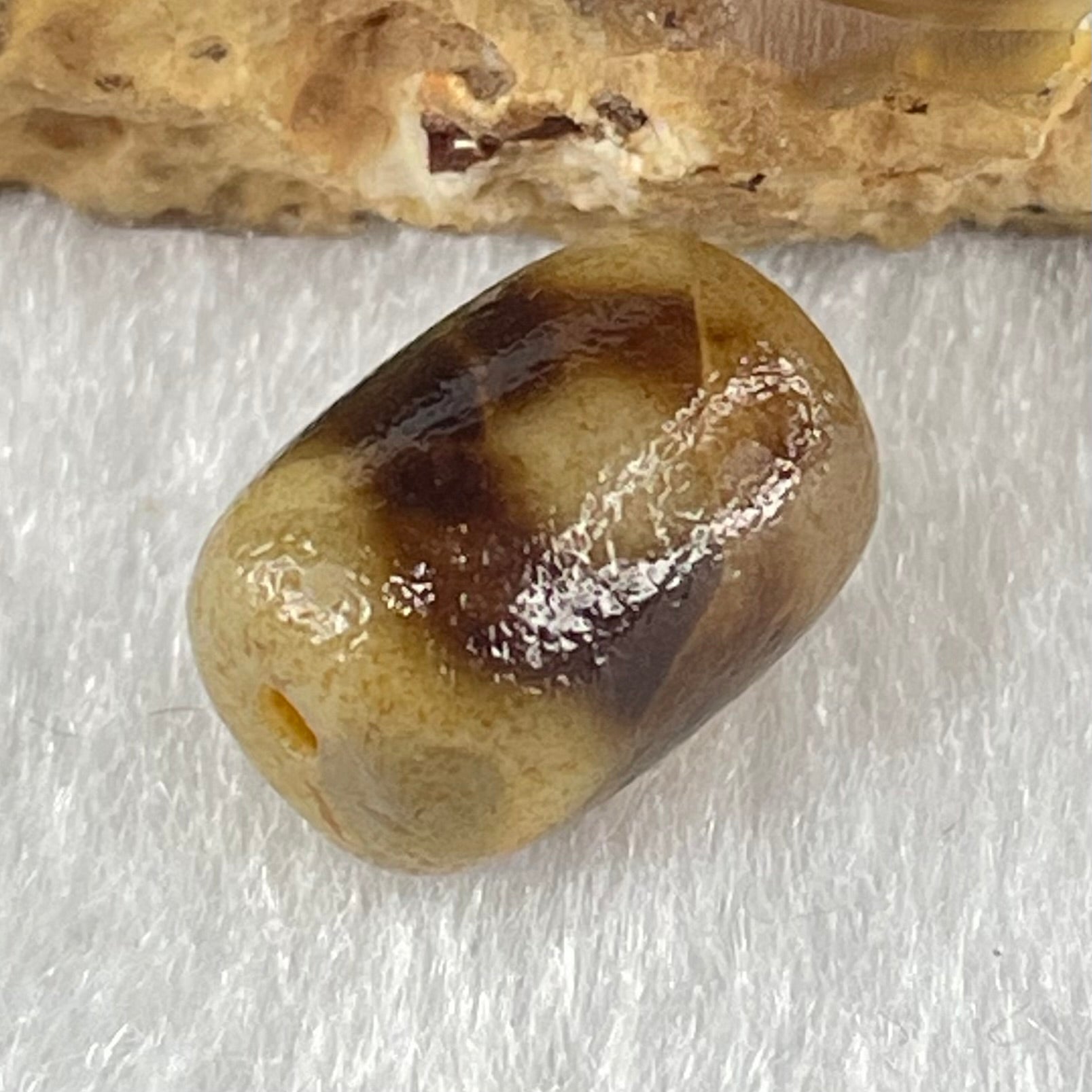 Natural Powerful Tibetan Old Oily Agate 3 Eyes Dzi Bead Heavenly Master (Tian Zhu) 三眼天诛 1.52g 12.0 by 8.7mm - Huangs Jadeite and Jewelry Pte Ltd