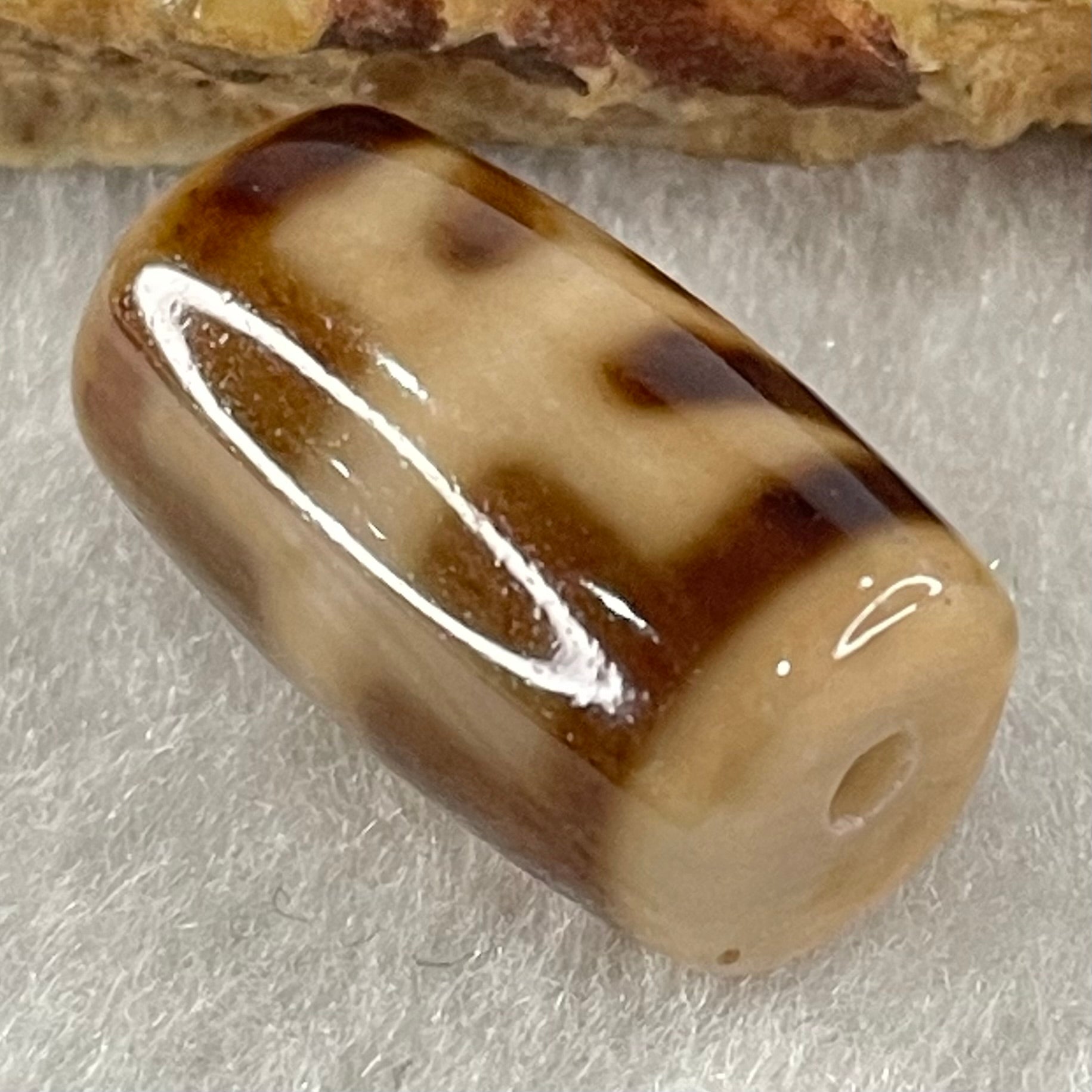 Natural Powerful Tibetan Old Oily Agate Patina Guiren Tairen Human Dzi Bead Totem Amulet Heavenly Master (Tian Zhu) 贵人天诛 4.72g 19.5 by 11.5mm - Huangs Jadeite and Jewelry Pte Ltd