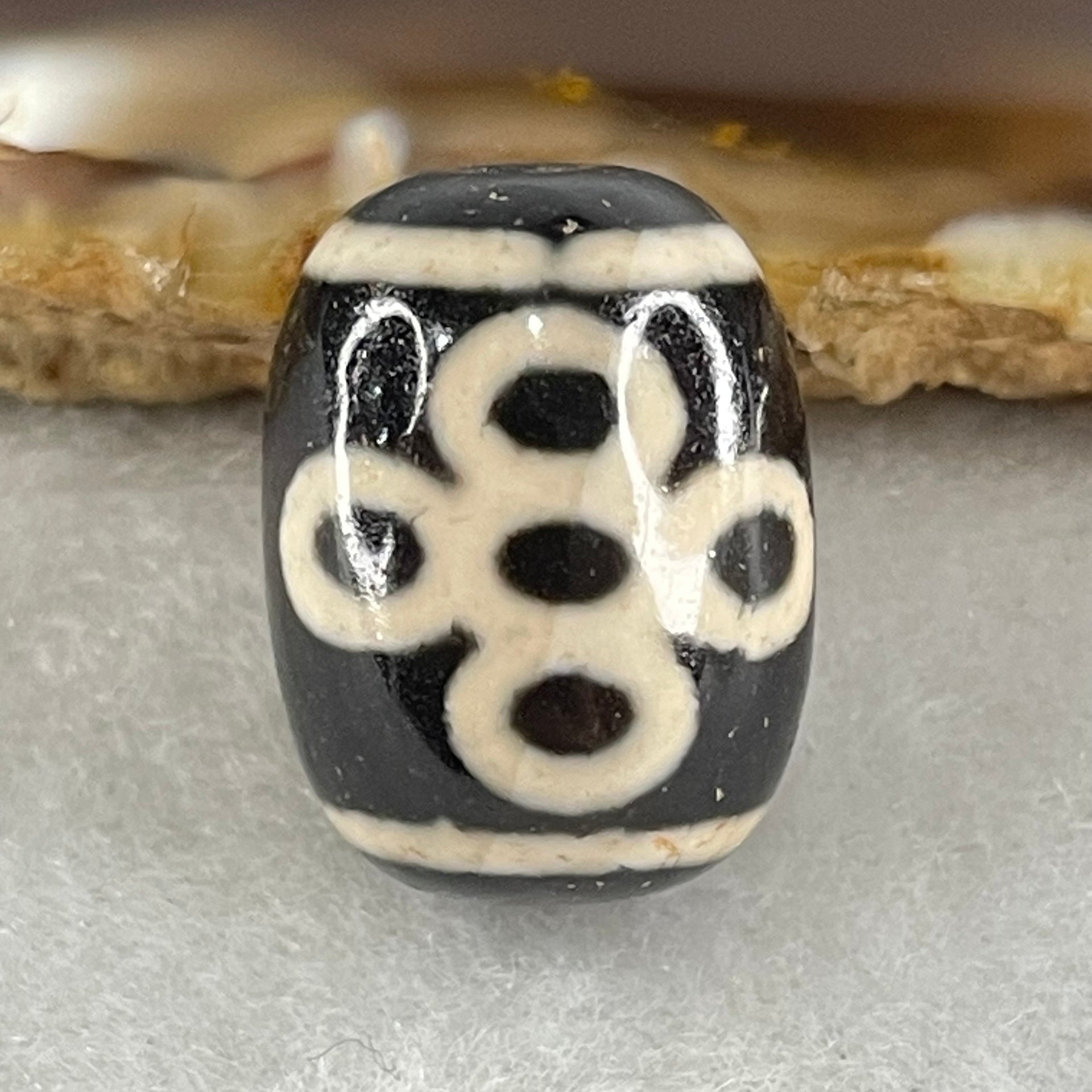 Natural Powerful Tibetan Old Oily Agate 5 Eyes Lightning Dzi Bead Heavenly Master (Tian Zhu) 五眼闪电天珠 4.84g 17.6 by 13.4mm - Huangs Jadeite and Jewelry Pte Ltd