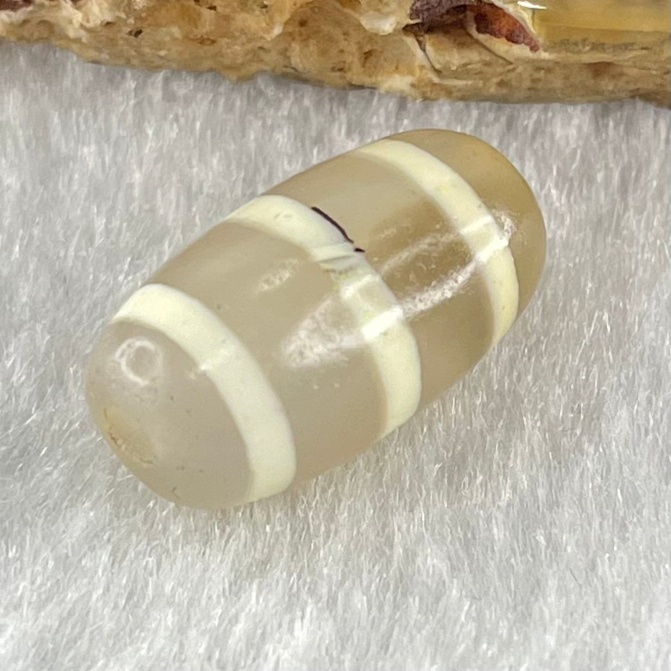 Natural Powerful Tibetan Old Oily Agate 3-Lines Dzi Bead Heavenly Master (Tian Zhu) 三行天诛 2.51g 17.9 by 9.7mm - Huangs Jadeite and Jewelry Pte Ltd