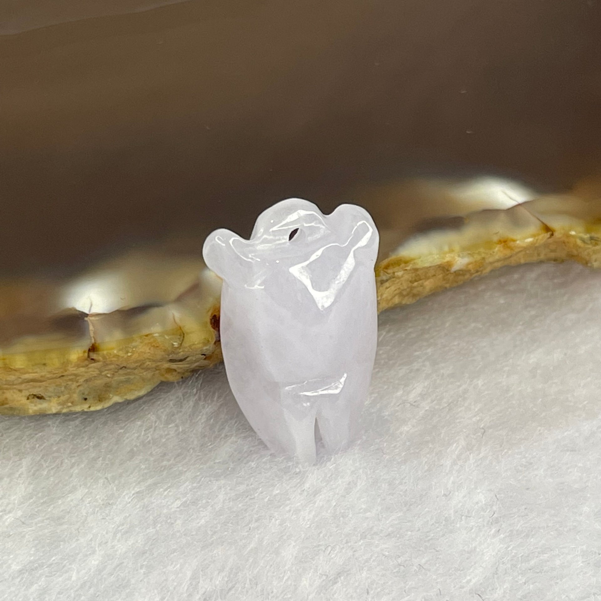 Type A Light Lavender Icy Jadeite Cicada 20.5 by 12.0 by 6.1 mm 2.30g - Huangs Jadeite and Jewelry Pte Ltd