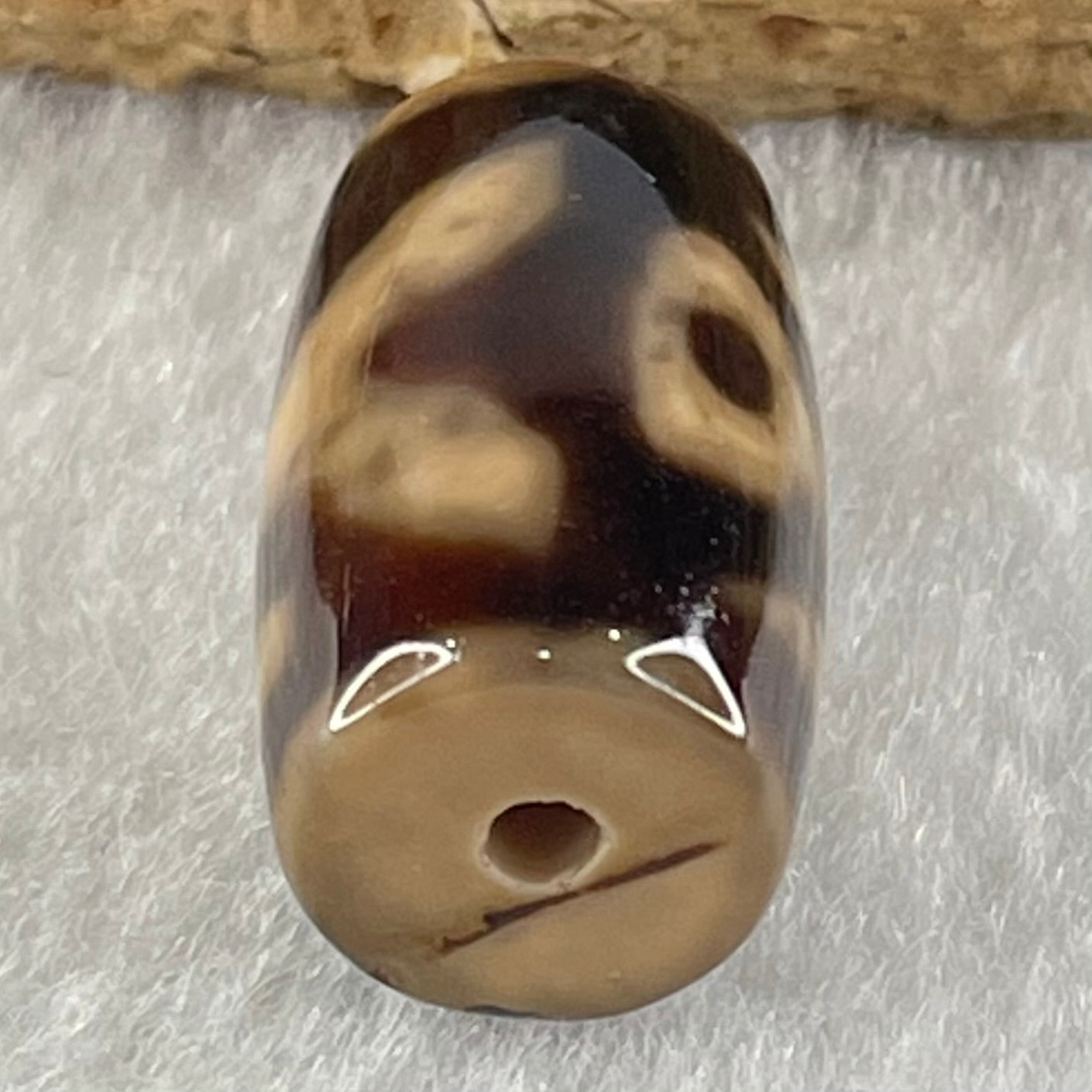 Natural Powerful Tibetan Old Oily Agate Patina Guiren Tairen Human Dzi Bead Totem Amulet Heavenly Master (Tian Zhu) 贵人天诛 4.53g 19.7 by 11.7mm - Huangs Jadeite and Jewelry Pte Ltd