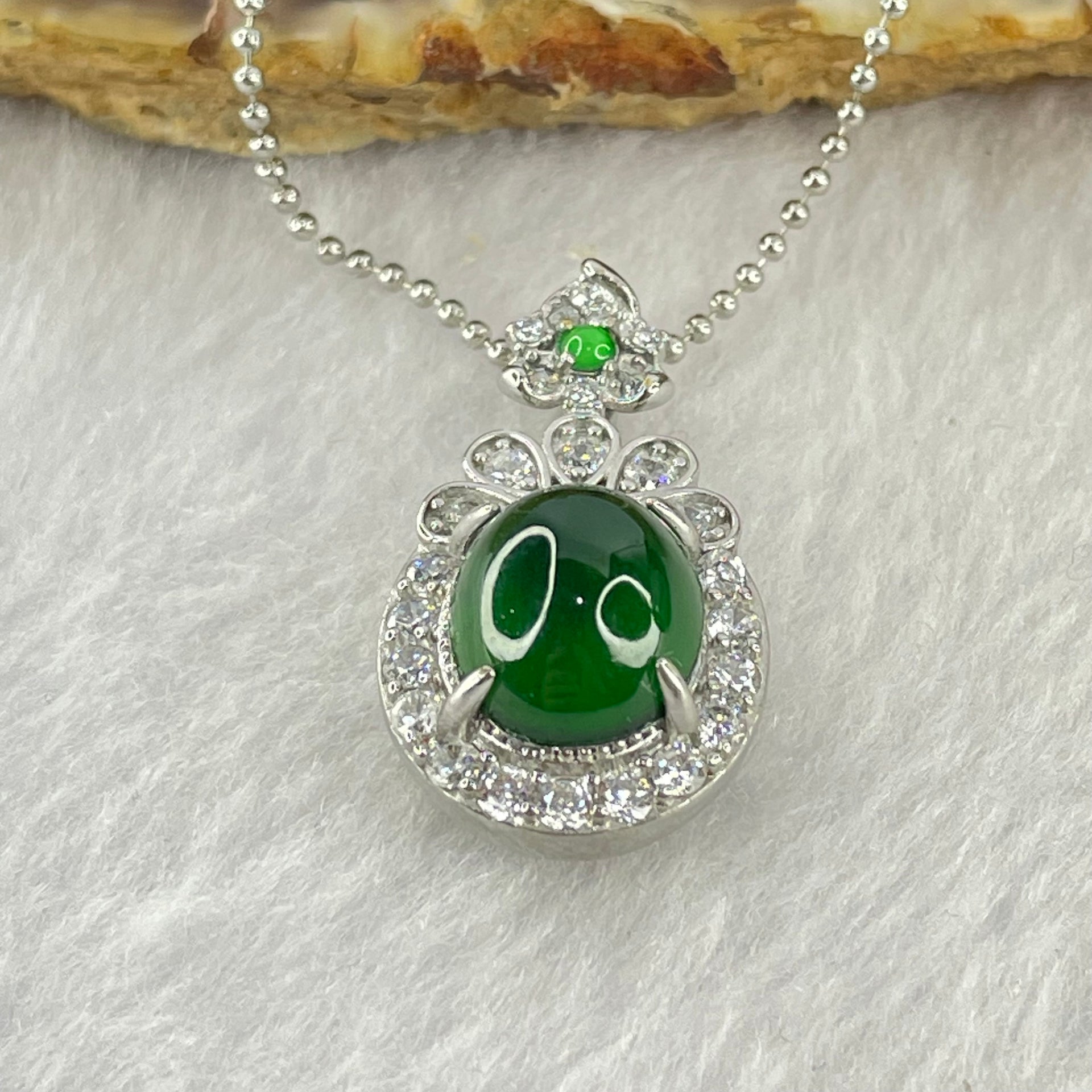 Type A Icy Green Omphasite Jadeite 11.1 by 9.2 by 6.0mm With Crystals in S925 Sliver Necklace 5.28g - Huangs Jadeite and Jewelry Pte Ltd