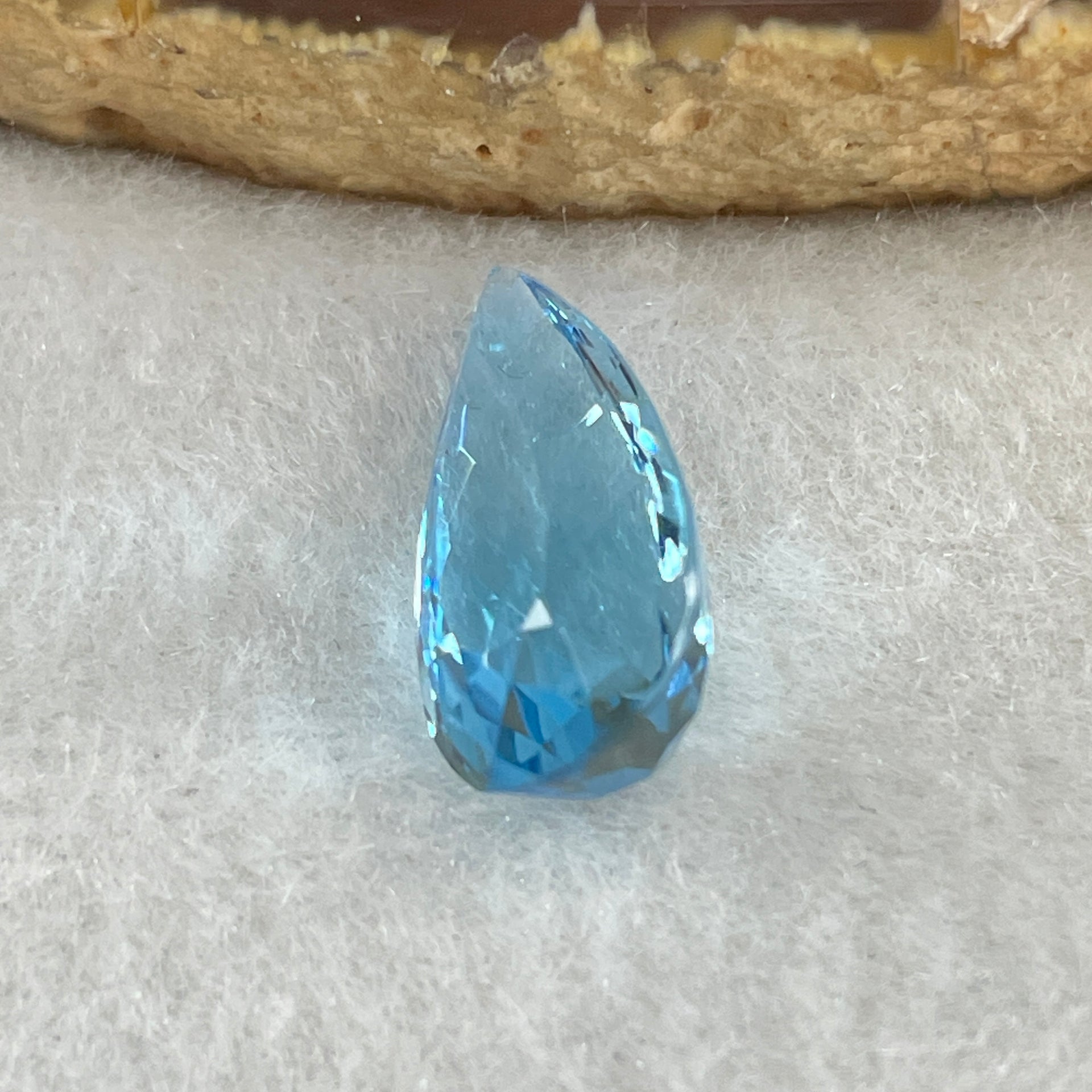 Natural Sky Blue Topaz Teardrop Shape 7.82ct 17.1 by 4.3 by 7.2mm - Huangs Jadeite and Jewelry Pte Ltd