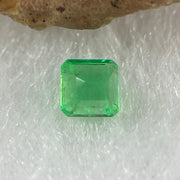 Natural Colombia Vivid Green Emerald (Beryl) Cut-Cornered Square Step cut 0.48ct 4.4 by 4.4 by 3.3mm - Huangs Jadeite and Jewelry Pte Ltd