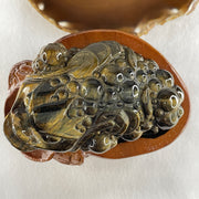 Natural Yellow Tiger's Eye Quartz 3 Legged Toad with Ancient Coin with Wooden Stand Display635.0g 128.1 by 90.7 by 92.5mm - Huangs Jadeite and Jewelry Pte Ltd