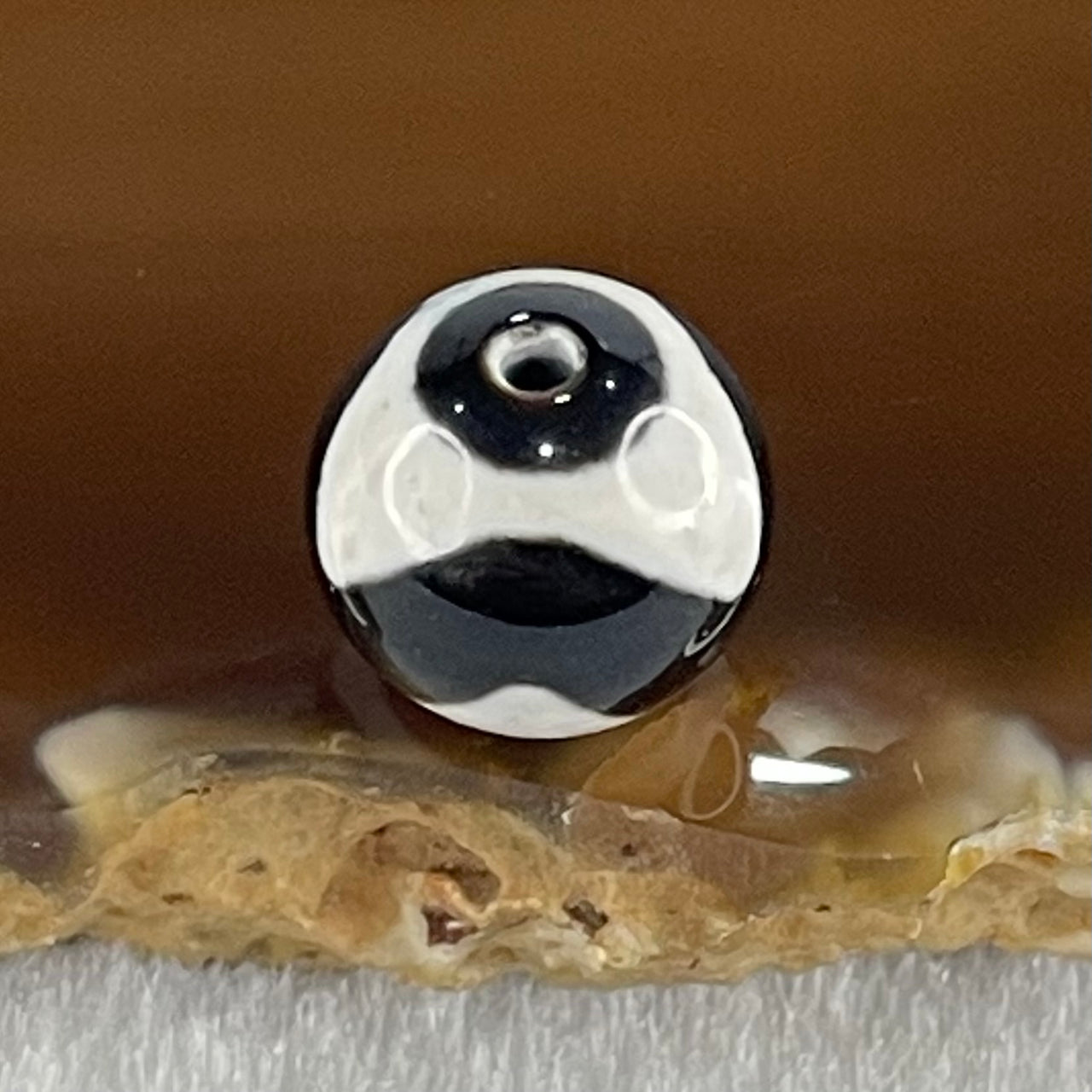 Natural Powerful Tibetan Old Oily Agate Tiger Tooth Daluo Dzi Bead Heavenly Master (Tian Zhu) 虎呀天诛 1.44g 10.3 by 10.3mm - Huangs Jadeite and Jewelry Pte Ltd