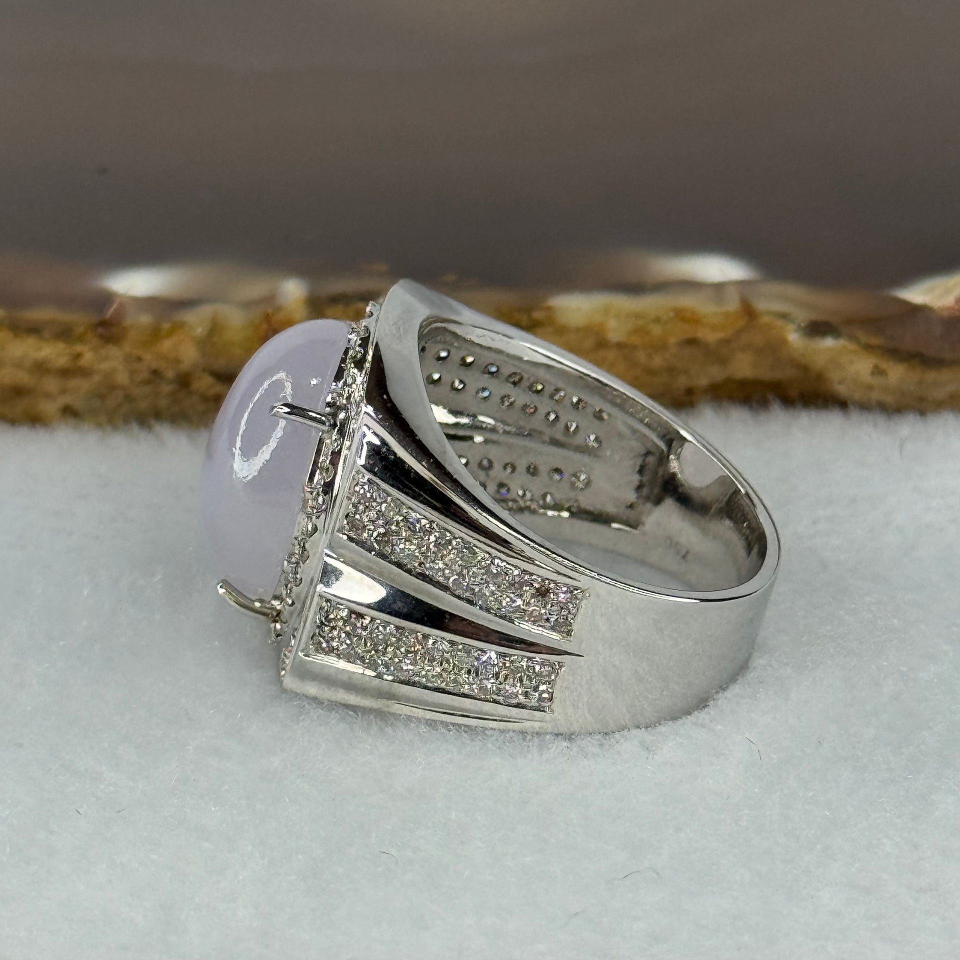 Type A lavender Burmese jadeite ring in 18k white gold with natural diamonds 16.52g size US10 HK22.5 Inner Diameter 20.0mm - Huangs Jadeite and Jewelry Pte Ltd