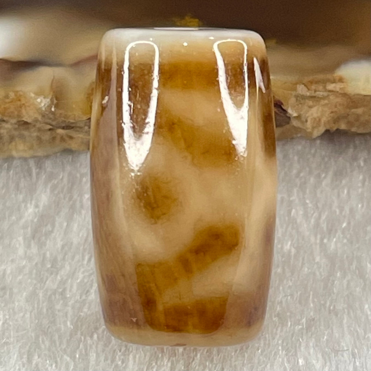 Natural Powerful Tibetan Old Oily Agate Patina Guiren Tairen Human Dzi Bead Totem Amulet Heavenly Master (Tian Zhu) 贵人天诛 4.87g 19.6 by 11.9mm - Huangs Jadeite and Jewelry Pte Ltd