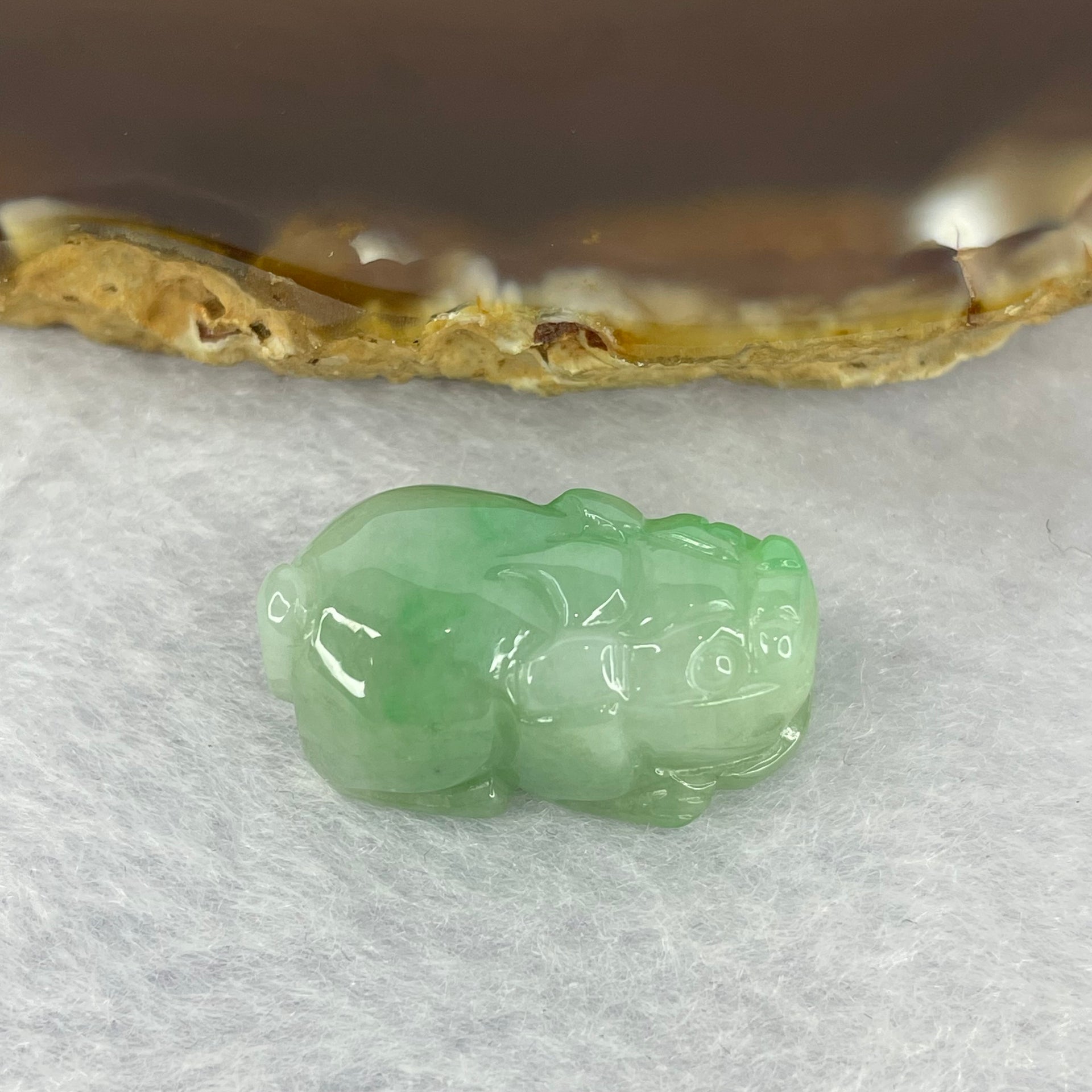 Type A Jelly Apple Green Jadeite Pixiu Pendent A货苹果绿色翡翠貔貅牌 7.29g 24.2 by 13.3. y 10.4 mm - Huangs Jadeite and Jewelry Pte Ltd