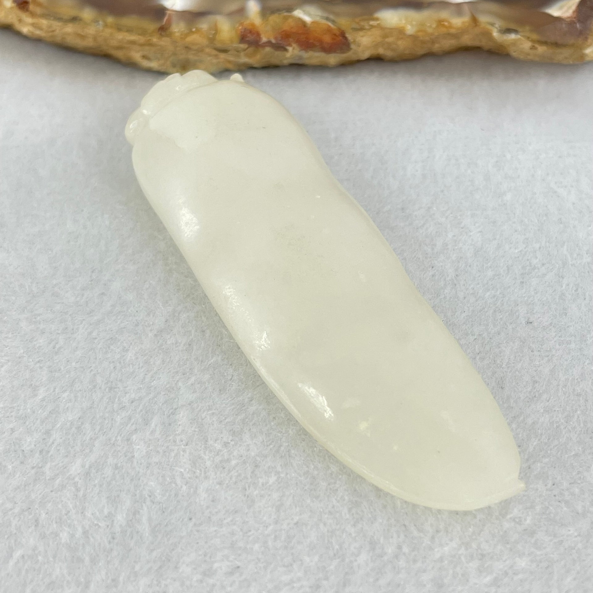 Natural White Nephrite Peapod Pendant 18.22g 60.8 by 19.1 by 11.9mm - Huangs Jadeite and Jewelry Pte Ltd
