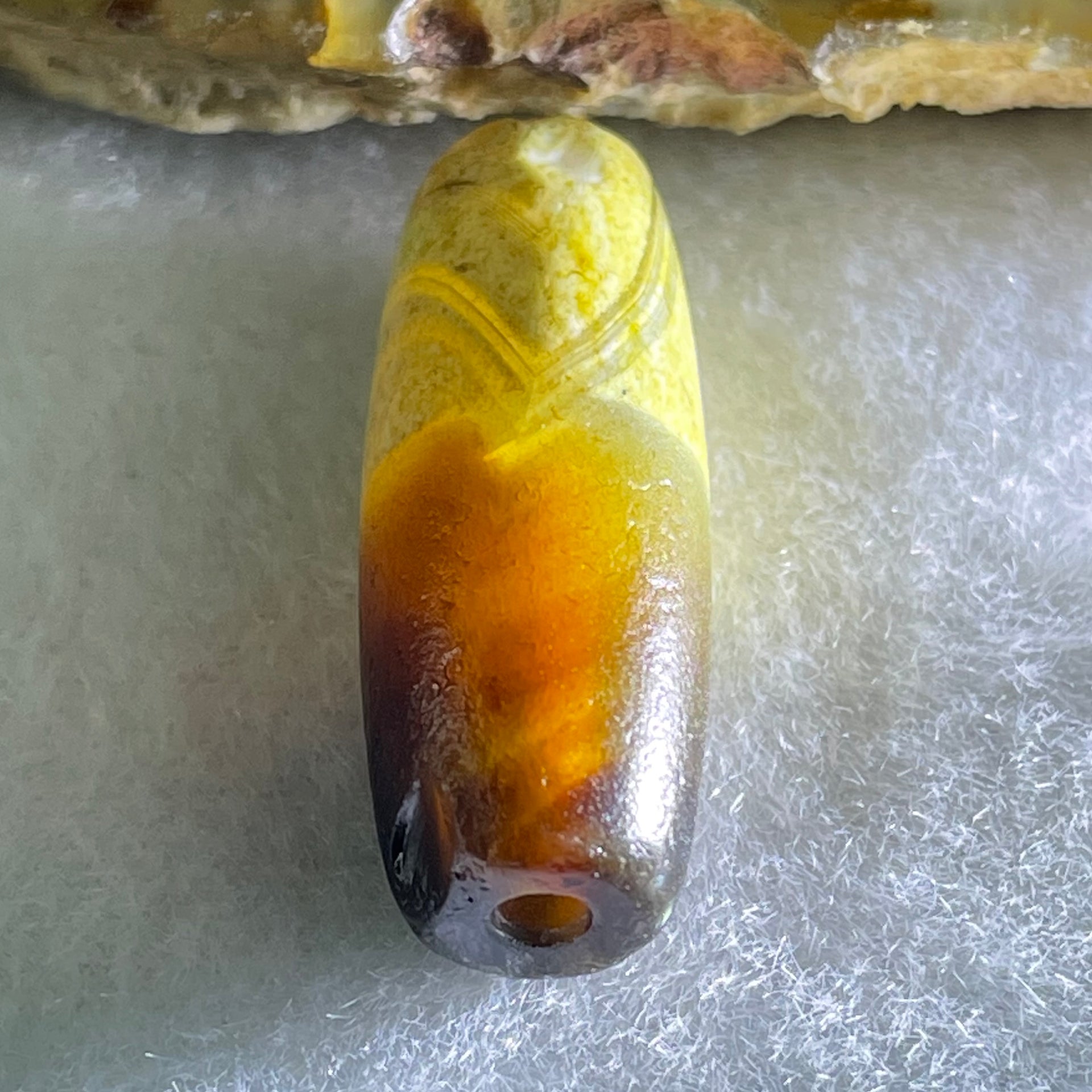 Natural Powerful Tibetan Old Oily Agate 1 Lines Dzi Bead Heavenly Master (Tian Zhu) 4.88g 28.4 by 10.6mm - Huangs Jadeite and Jewelry Pte Ltd