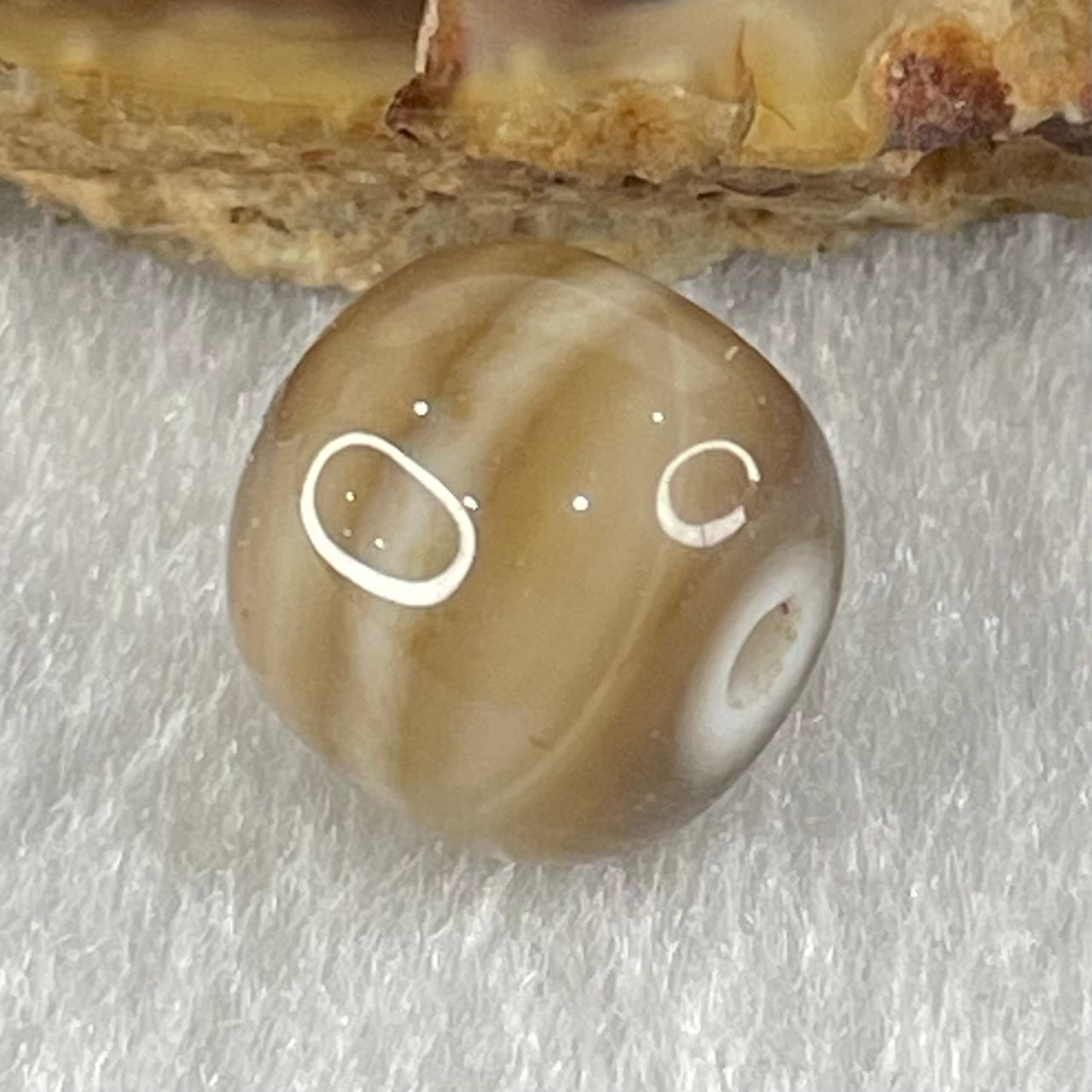 Natural Powerful Tibetan Old Oily Agate 1 Line Dzi Bead Heavenly Master (Tian Zhu) 1.86g 9.7 by 11.0mm - Huangs Jadeite and Jewelry Pte Ltd