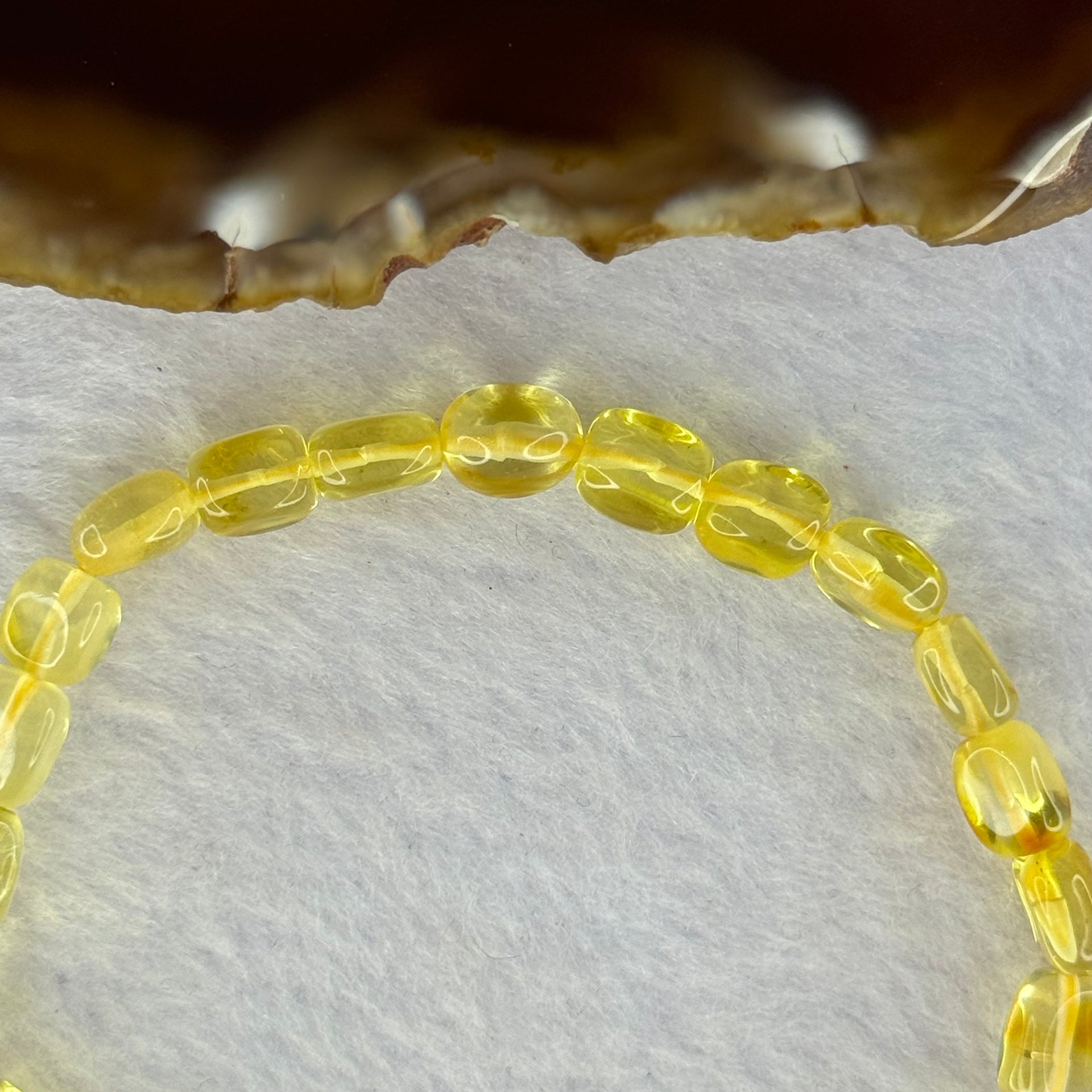 Natural Amber Pebble Shape Bracelet 天然琥珀手链 4.22g 16.5cm 6.4mm 25 Beads - Huangs Jadeite and Jewelry Pte Ltd