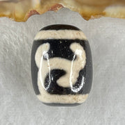 Natural Powerful Tibetan Old Oily Black White Agate Green Tara Dzi Bead Heavenly Master (Tian Zhu) 绿度母天珠 4.82g 17.5 by 13.2mm - Huangs Jadeite and Jewelry Pte Ltd