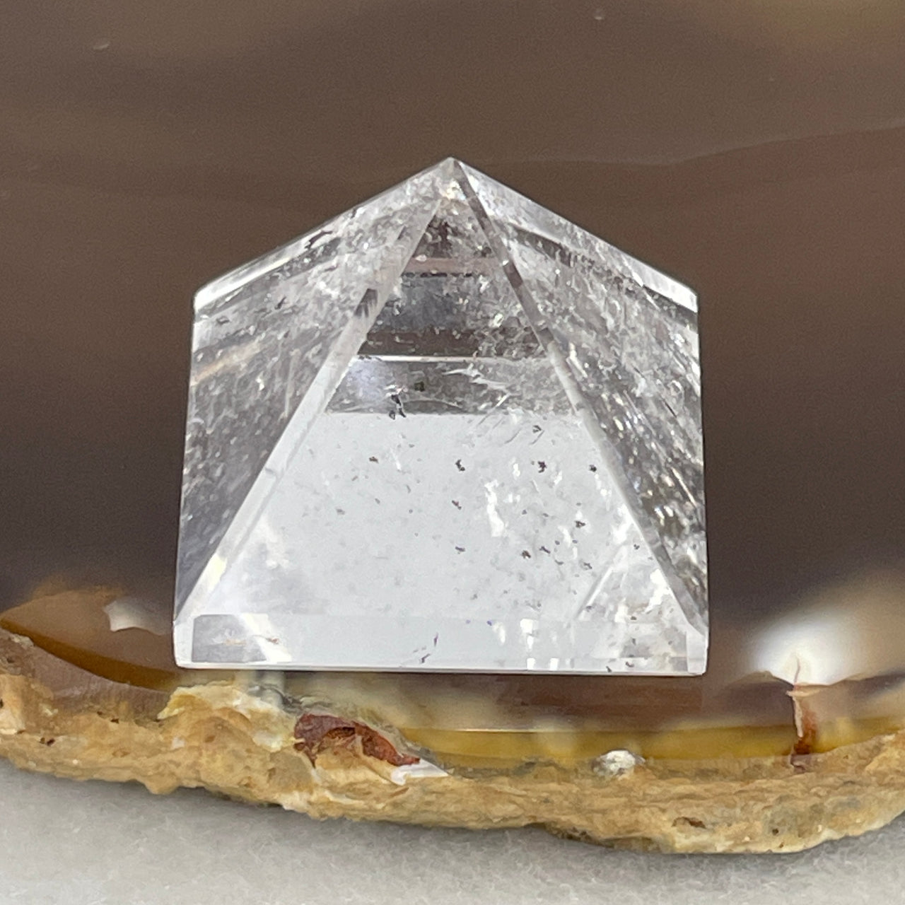 High Grade 8.94g Natural Clear Quartz Sacred Pyramid | Precision High-Clarity Energy Amplifier | Miniature Manifestation & Pocket Meditation Crystalline Monolith (21.0x16.9mm)