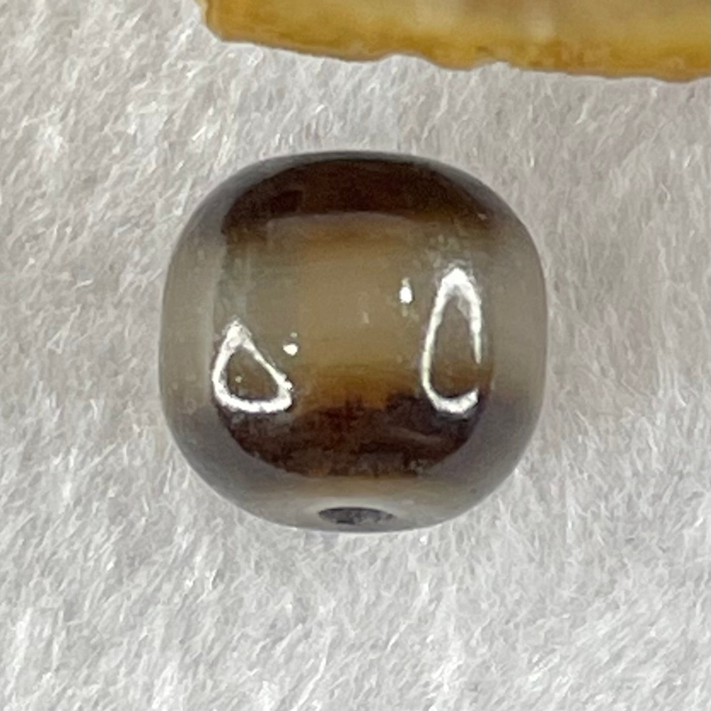 Natural Powerful Tibetan Old Oily Agate 1 Line Dzi Bead Heavenly Master (Tian Zhu) 1.76g 9.8 by 10.8mm - Huangs Jadeite and Jewelry Pte Ltd
