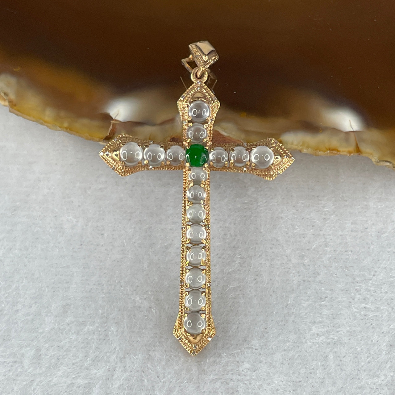 Type A Burmese Jade Jadeite 18k Rose Gold Cross 2.82g 45.9 by 27.8 by 4.6mm - Huangs Jadeite and Jewelry Pte Ltd