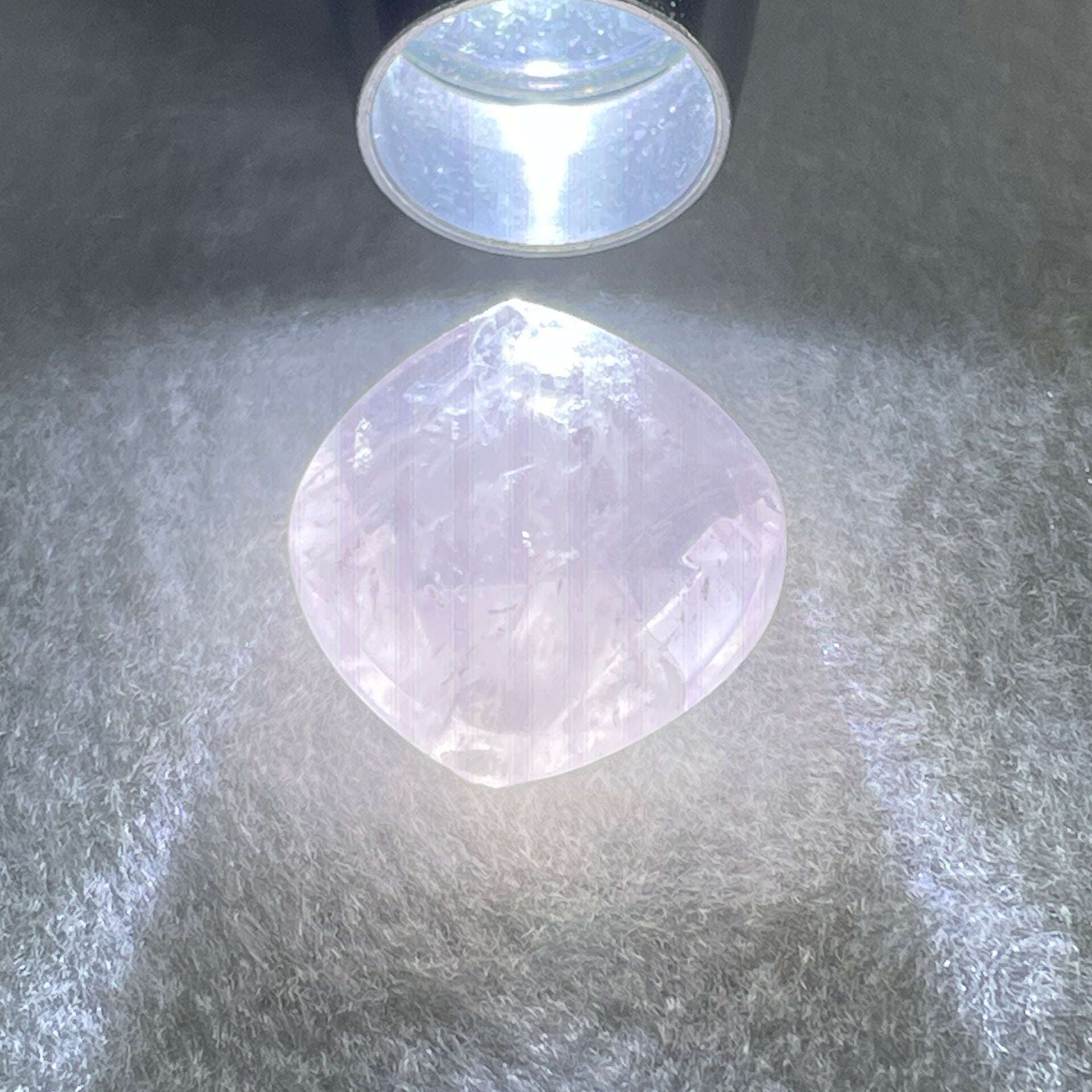 Natural Rose Quatz Round Triangular Mini Display 9.43g 25.5 by 25.2 by 9.4mm - Huangs Jadeite and Jewelry Pte Ltd