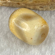 Natural Powerful Tibetan Old Oily Agate Tiger Tooth Daluo Dzi Bead Heavenly Master (Tian Zhu) 虎呀天诛 2.51g 13.6 by 10.6mm - Huangs Jadeite and Jewelry Pte Ltd