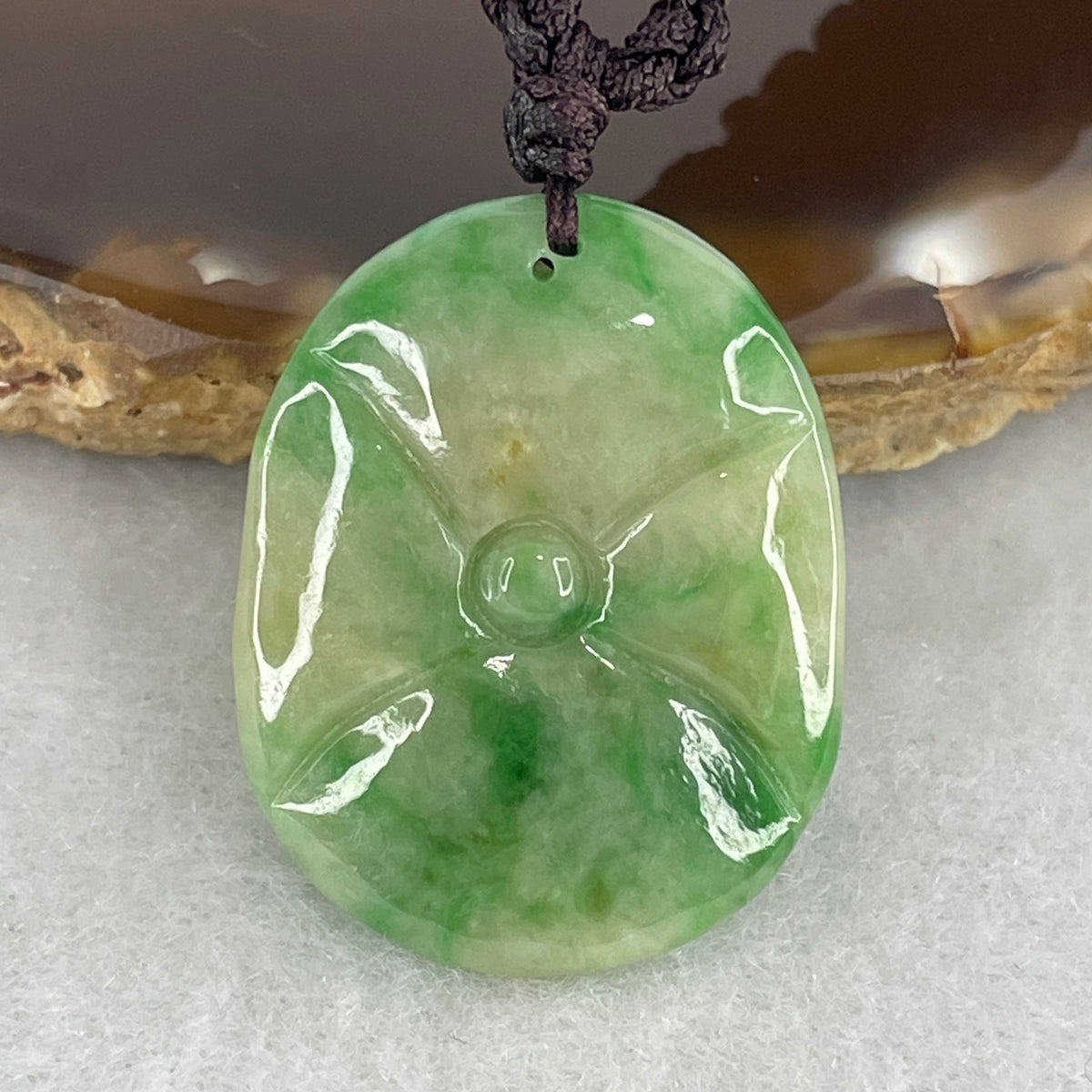 Natural Type A Light Green with Green Jadeite Lotus Leaf Pendant | Continuous Prosperity & Heart Alignment) (8.23g | 26.7x21.0x6.2mm)