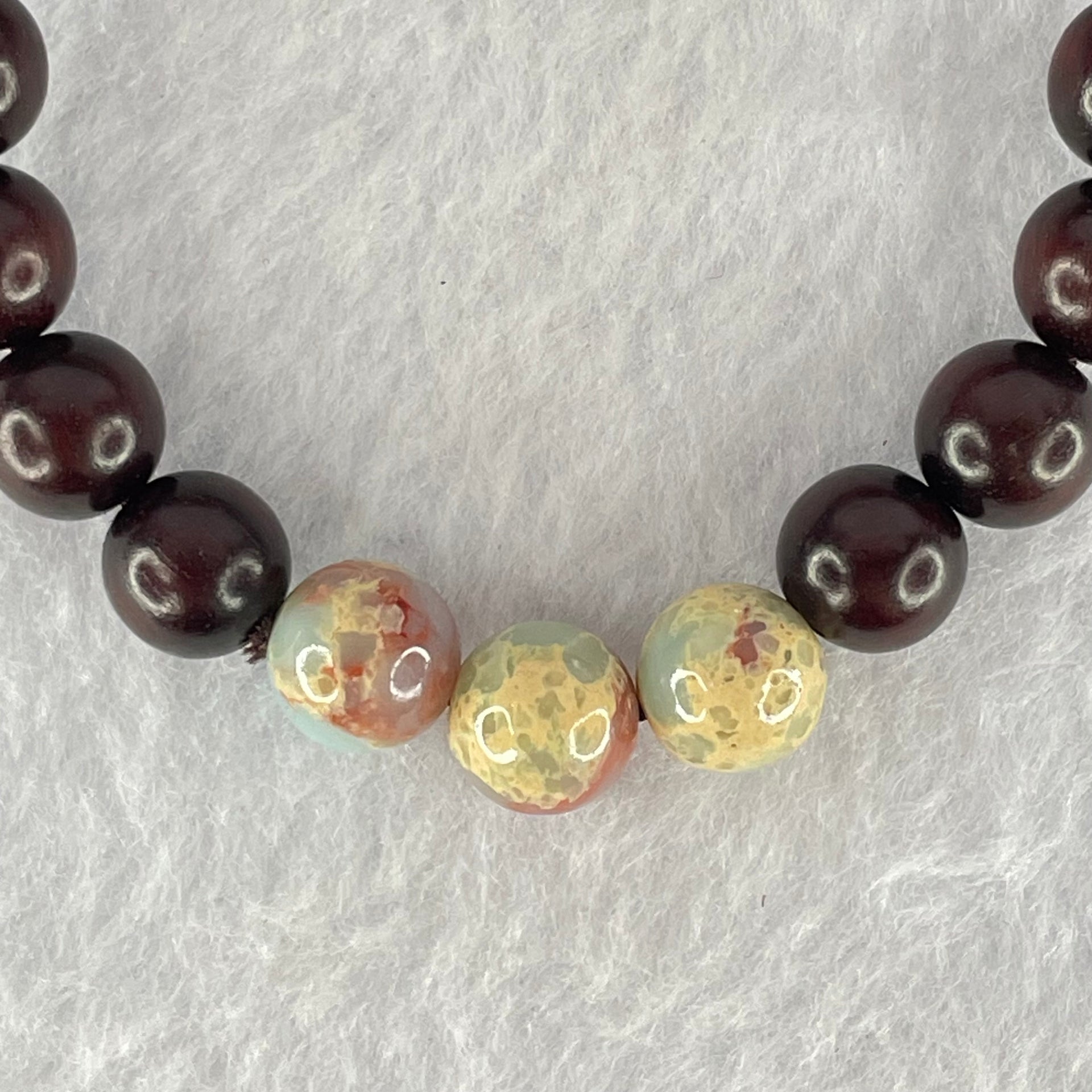 Natural Blood Rosewood with Variscite Beads Bracelet 天然血檀寿山石手链 8.27g 15cm 8.7mm 3 Beads 8.5mm 18 Beads - Huangs Jadeite and Jewelry Pte Ltd