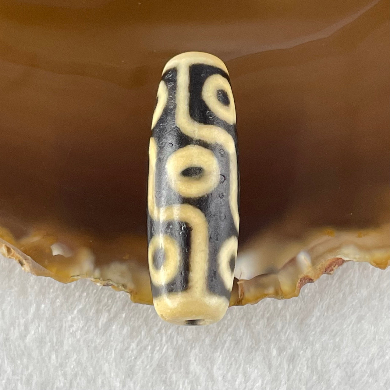 Natural Powerful Tibetan Old Oily Agate 9 Eyes Dzi Bead Heavenly Master (Tian Zhu) 九眼天诛 10.20g 38.8 by 13.1mm - Huangs Jadeite and Jewelry Pte Ltd