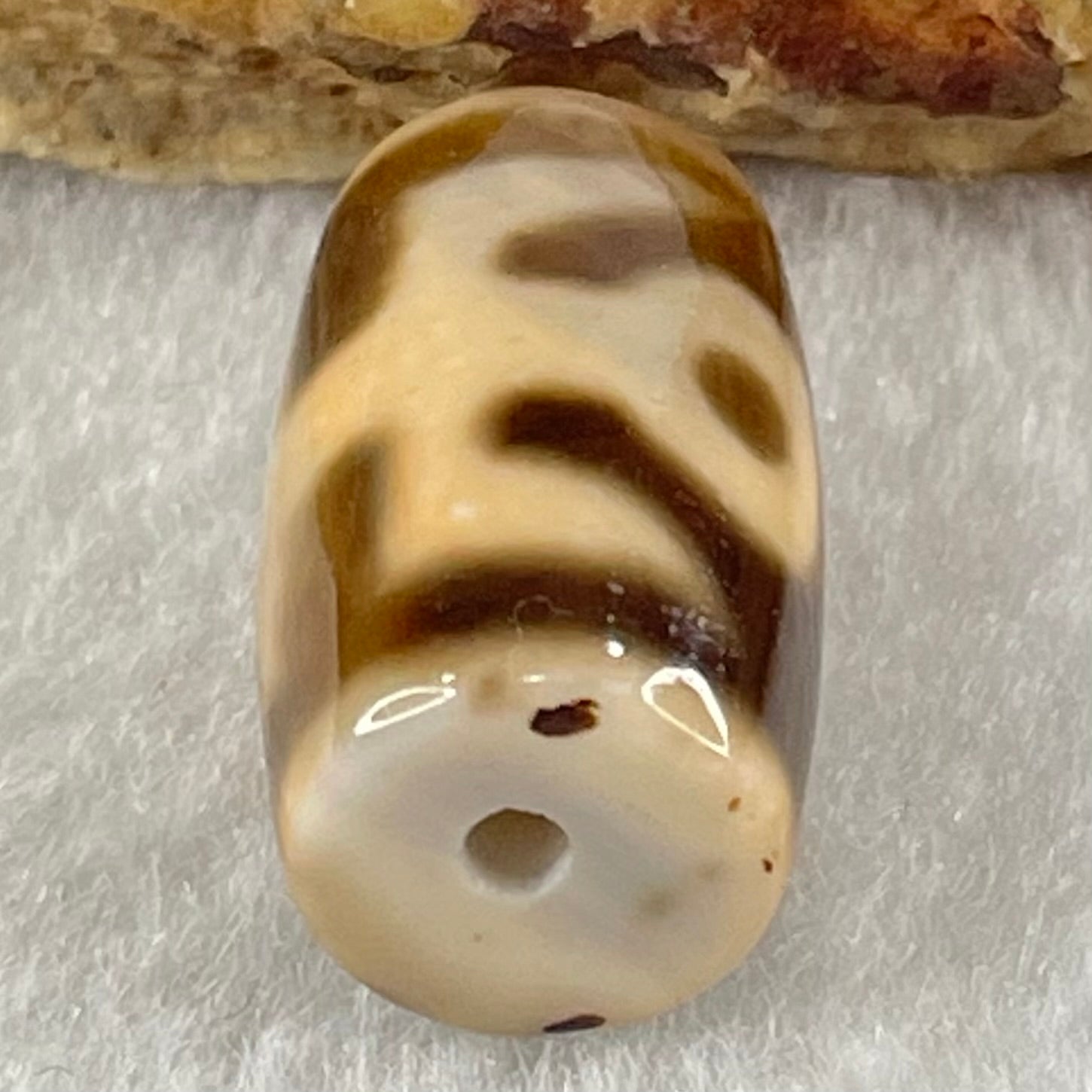 Natural Powerful Tibetan Old Oily Agate Patina Guiren Tairen Human Dzi Bead Totem Amulet Heavenly Master (Tian Zhu) 贵人天诛 4.82g 19.8 by 11.8mm - Huangs Jadeite and Jewelry Pte Ltd