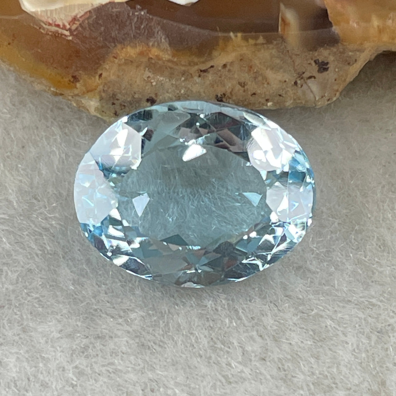 Natural Sky Blue Topaz Oval Shape 8.07ct 14.0 by 10.8 by 6.8mm - Huangs Jadeite and Jewelry Pte Ltd