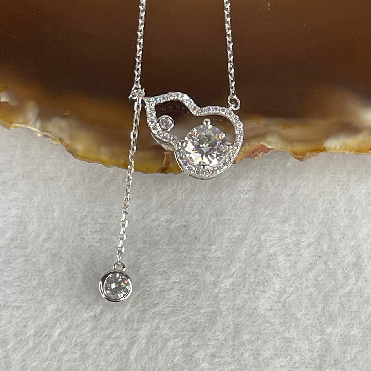 1.0ct Moissanite Hulu Necklace in S925 Silver - D Color Round Brilliant Cut - 3.03g Lucky Gourd Pendant for Health & Wealth - Adjustable 40-44cm