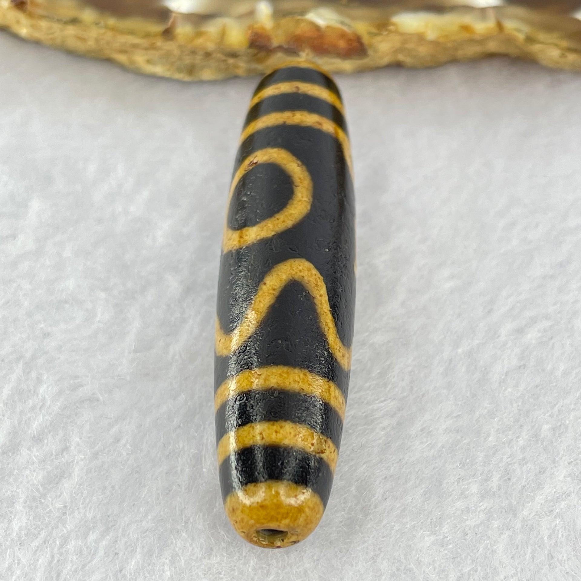 Natural Powerful Tibetan Agate 1 Eye Sky Door Long Dzi Bead Heavenly Master (Tian Zhu) 一眼天诛 15.00g 57.4 by 13.1mm - Huangs Jadeite and Jewelry Pte Ltd