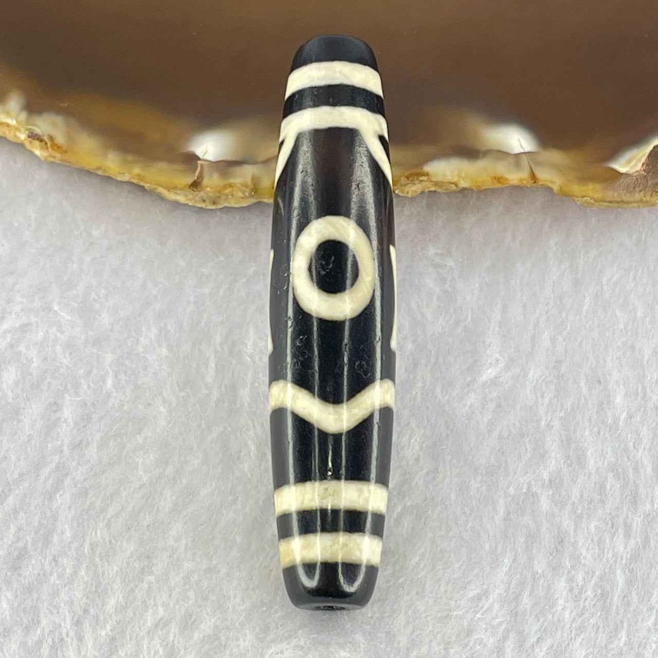 Natural Powerful Tibetan Old Oily Agate Sky Door Serenity 1 Eye Dzi Bead Heavenly Master (Tian Zhu) 一眼天诛 15.34g 59.2 by 13.1mm - Huangs Jadeite and Jewelry Pte Ltd