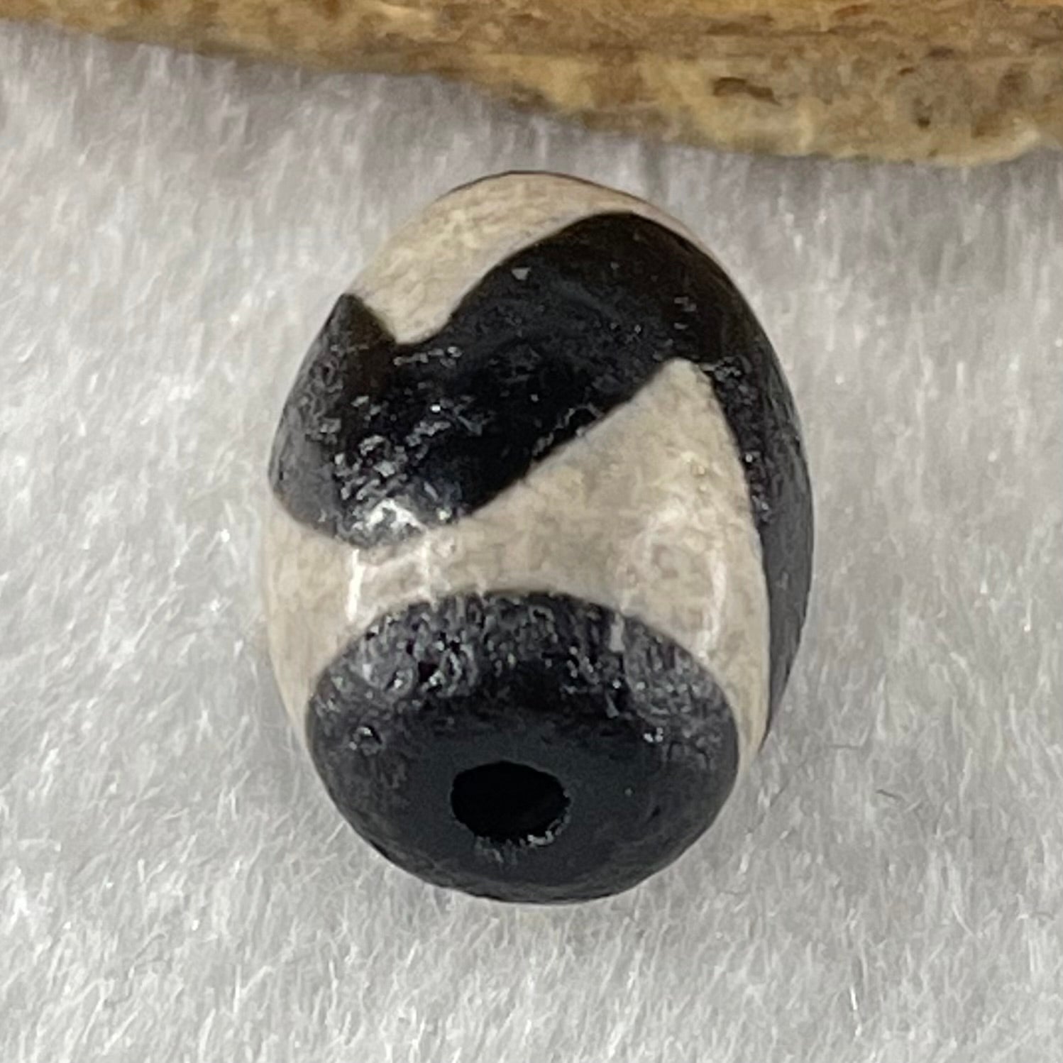 Natural Powerful Tibetan Old Oily Agate Tiger Tooth Daluo Dzi Bead Heavenly Master (Tian Zhu) 2.04g 14.1 by 10.0mm - Huangs Jadeite and Jewelry Pte Ltd
