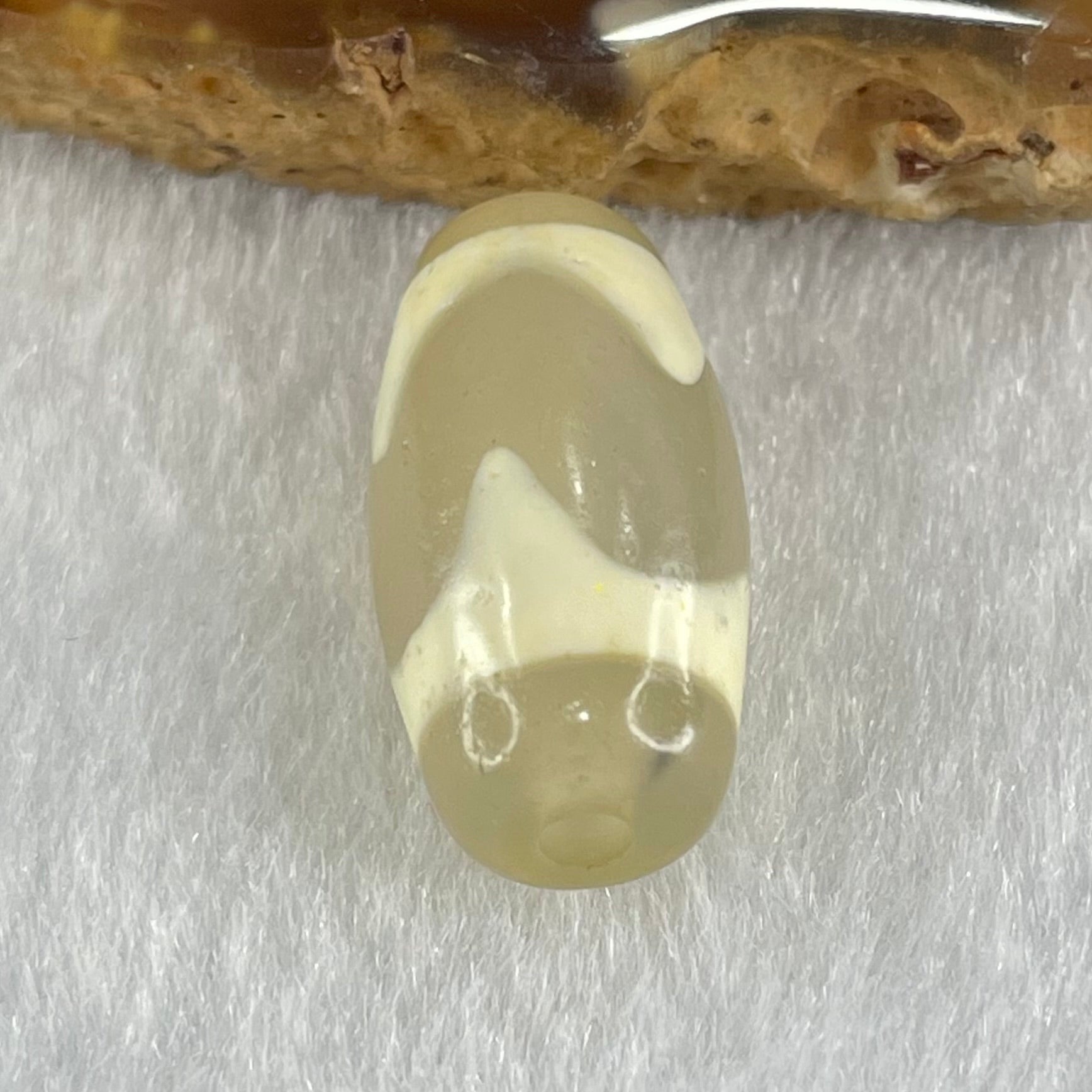 Natural Powerful Tibetan Old Oily Agate Tiger Tooth Daluo Dzi Bead Heavenly Master (Tian Zhu) 虎呀天诛 3.09g 20.2 by 10.3mm - Huangs Jadeite and Jewelry Pte Ltd